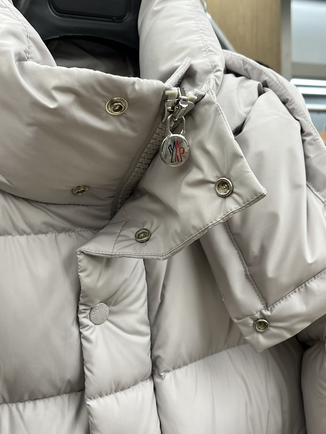秋冬羽绒 🆕Moncler蒙口 2025ss秋冬新款时尚休闲羽绒外套，连帽可拆，处处细节显工艺足够的高级