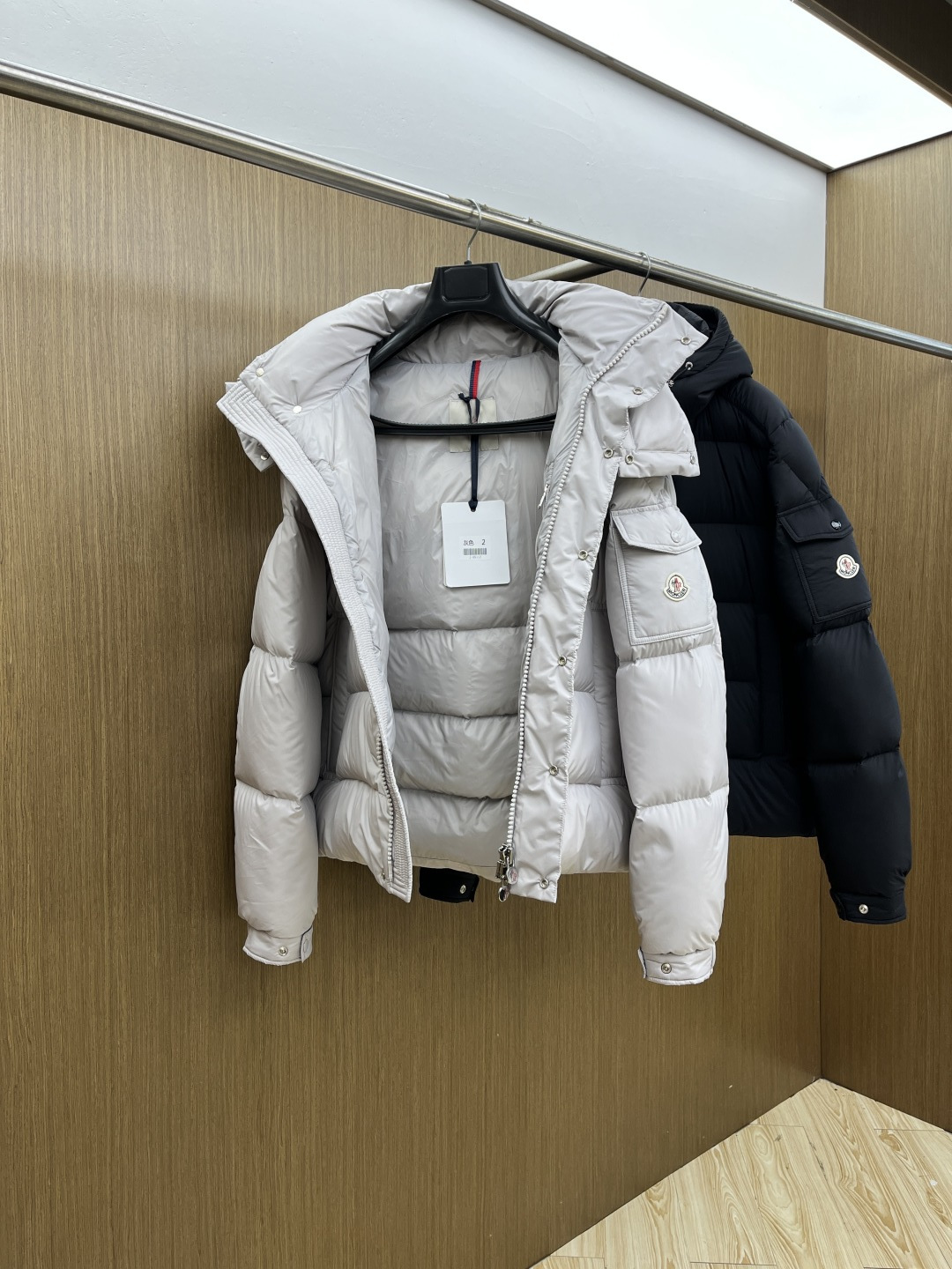 秋冬羽绒 🆕Moncler蒙口 2025ss秋冬新款时尚休闲羽绒外套，连帽可拆，处处细节显工艺足够的高级