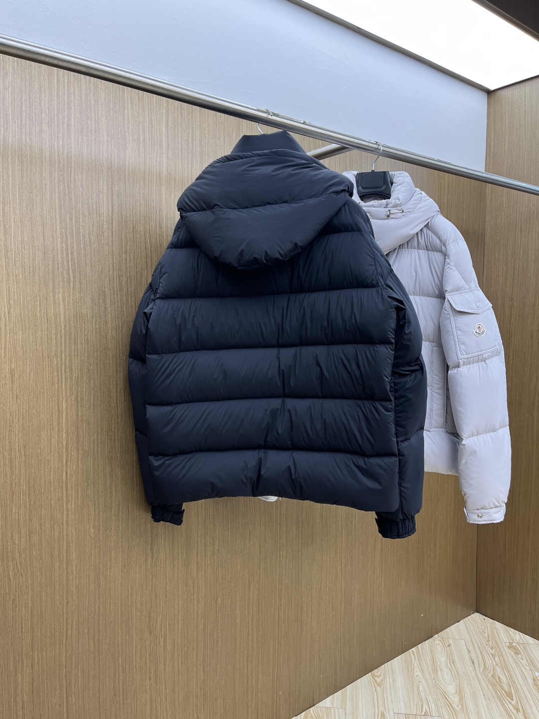 秋冬羽绒 🆕Moncler蒙口 2025ss秋冬新款时尚休闲羽绒外套，连帽可拆，处处细节显工艺足够的高级