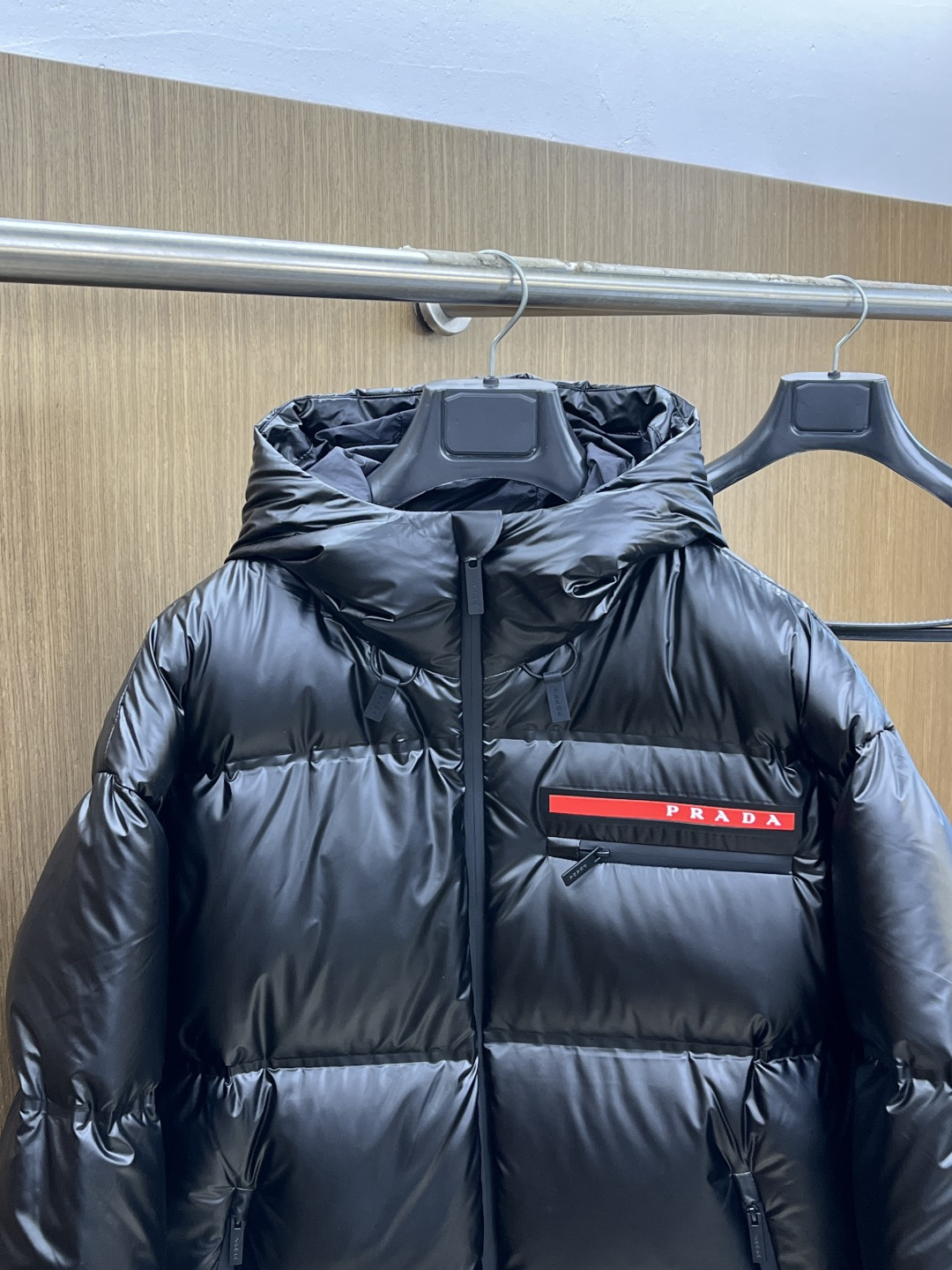 秋冬羽绒 🆕Prada普拉达 高版本 2025ss秋冬新款时尚休闲羽绒外套连帽不可拆，处处细节显工艺足够