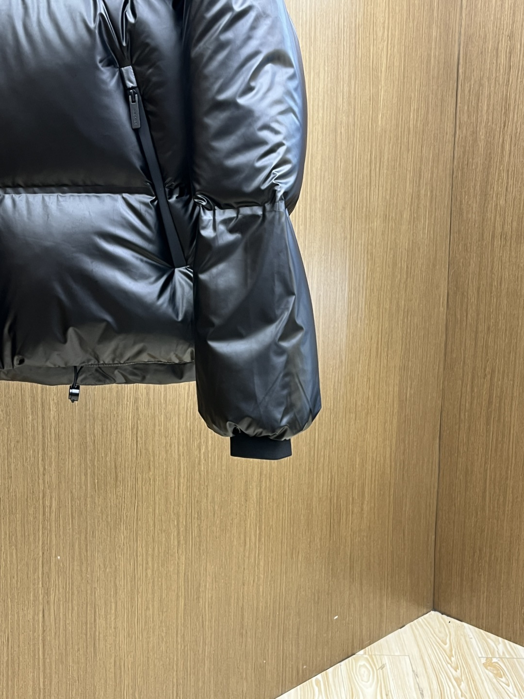 秋冬羽绒 🆕Prada普拉达 高版本 2025ss秋冬新款时尚休闲羽绒外套连帽不可拆，处处细节显工艺足够