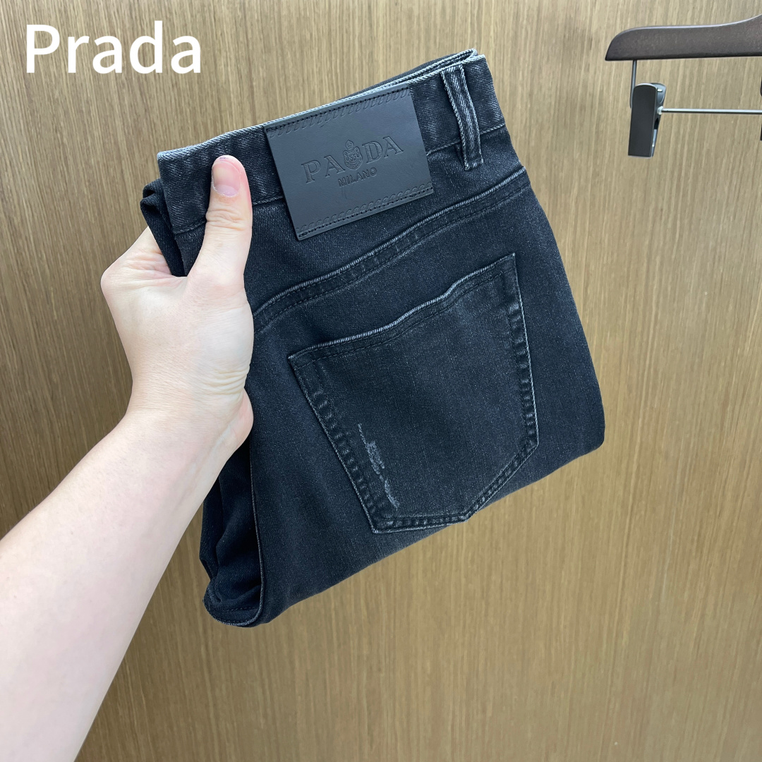 NO:653961,Autumn and winter PD new autumn and winter casual jeans are on sale simultaneously on the official website, with trousers body craftsmanship design, imported customer-supplied accessories and fabric customization, and factory-produced products exempted from inspection!  Every detail is done to the extreme, original hardware accessories, full of fashion, stylish and handsome upper body, a must-have item for fashionistas!  Original fh12 product!  Code number 30-38 no 35.37,,jeans,alexander wang19860909秋冬 PD 秋冬新品休闲牛仔裤 官网同步发售,裤身工艺设计,进口客供辅料、面料定制,代工厂出品免检！每个细节做到极致,原版五金配件,潮范十足、上身有型帅气,潮人必备单品！ fh12原单出品！ 码数30-38无35.37,,jeans,alexander wang,Men's clothing