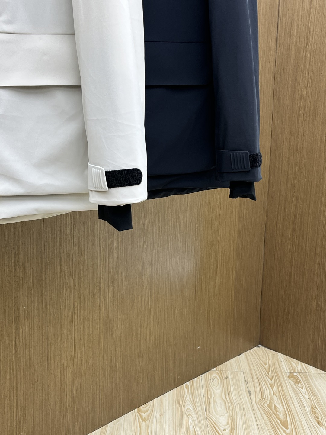 秋冬羽绒 Mon 🔥🔥高版本 25FW秋冬季新款！-Moncl*r男士户外休闲连帽中长款，高端轻奢的时尚