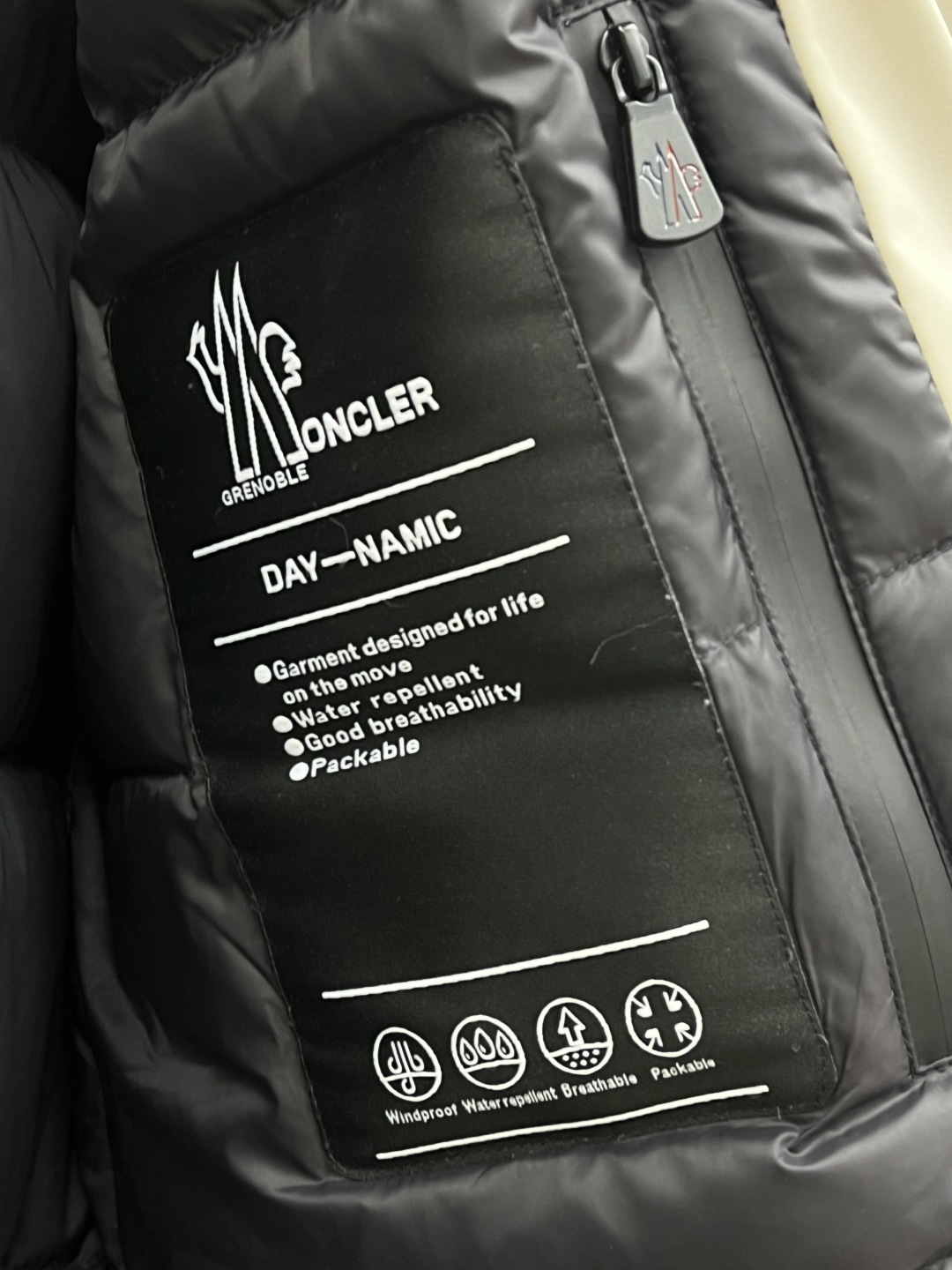 秋冬羽绒 Mon 🔥🔥高版本 25FW秋冬季新款！-Moncl*r男士户外休闲连帽中长款，高端轻奢的时尚