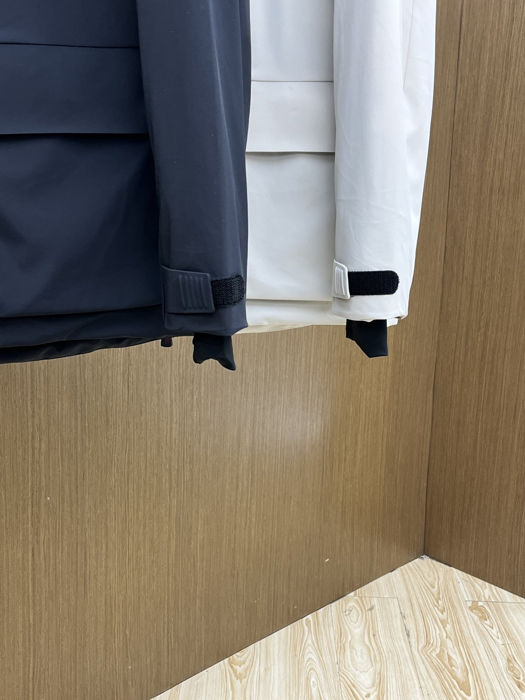 秋冬羽绒 Mon 🔥🔥高版本 25FW秋冬季新款！-Moncl*r男士户外休闲连帽中长款，高端轻奢的时尚