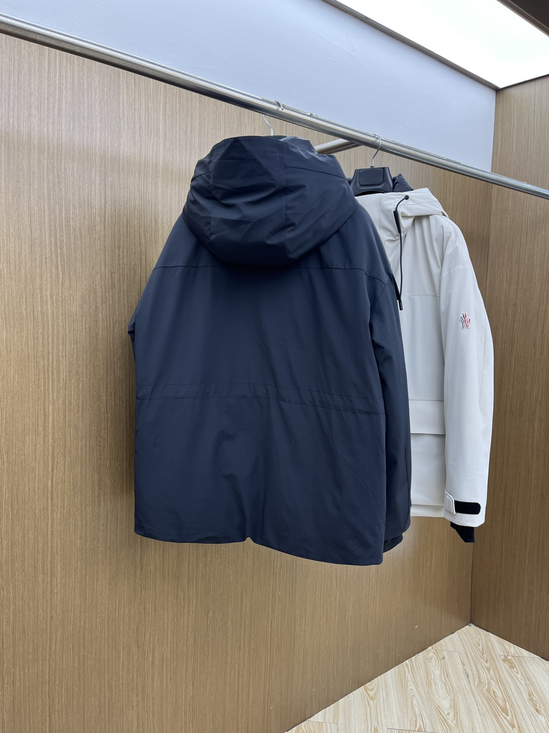 秋冬羽绒 Mon 🔥🔥高版本 25FW秋冬季新款！-Moncl*r男士户外休闲连帽中长款，高端轻奢的时尚