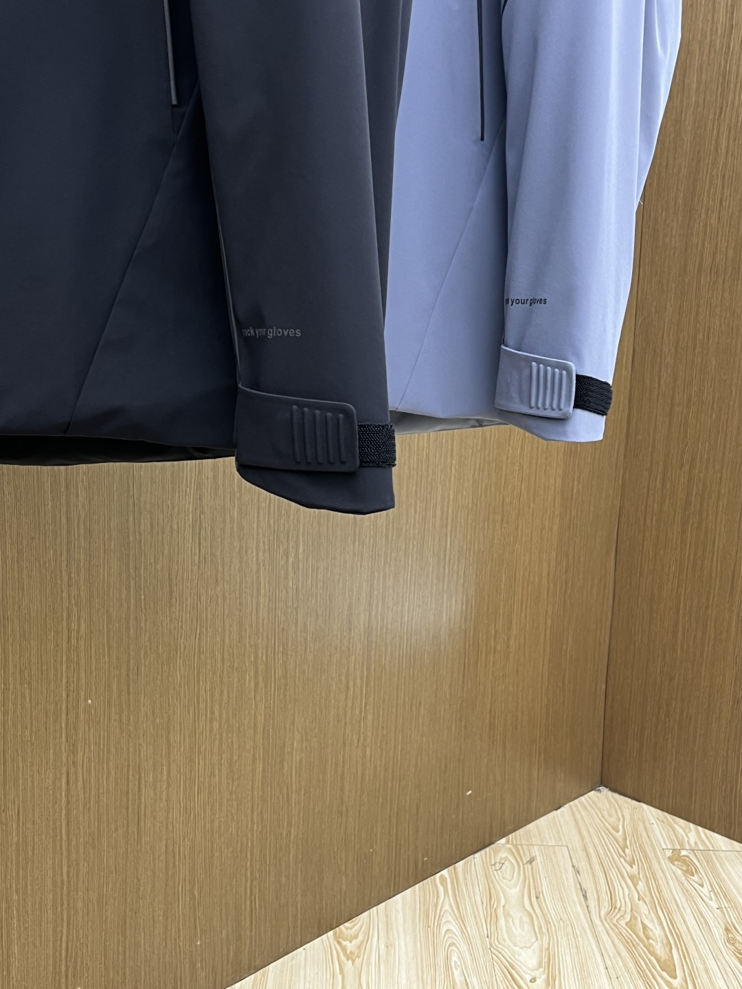 秋冬羽绒 Mon 🔥🔥高版本 25FW秋冬季新款！-Moncl*r男士户外休闲连帽中长款，高端轻奢的时尚