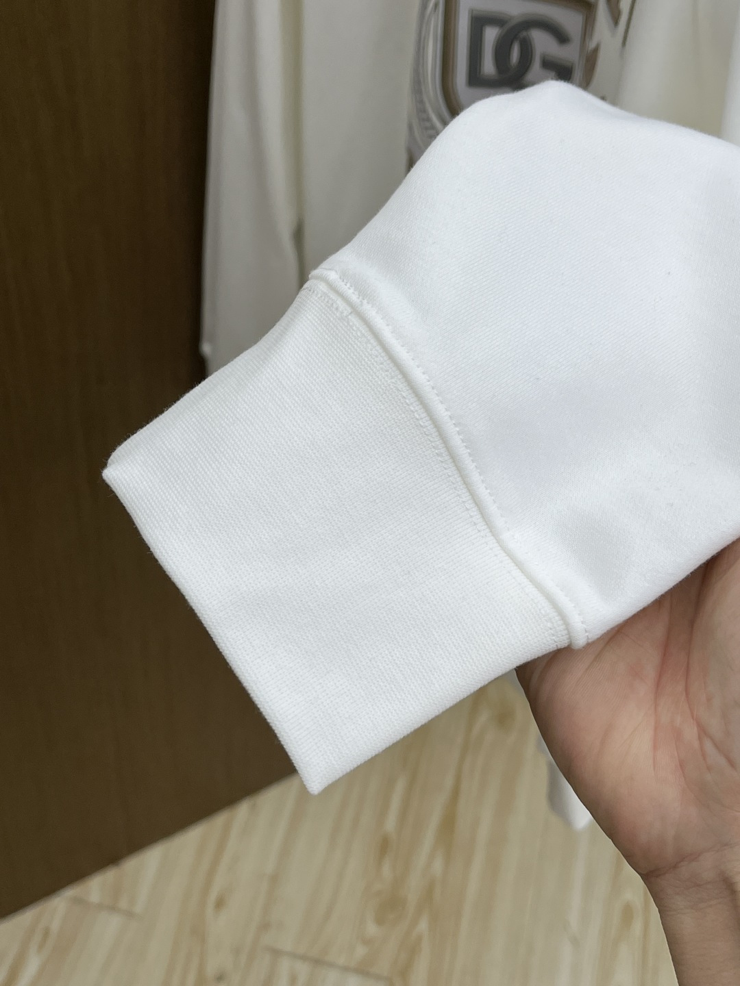 秋冬 DG. 🔥FW早秋新款圆领卫衣，男女同款！独特吸引人的眼球，这一款卫衣品相品质都在线，舒适度，一如