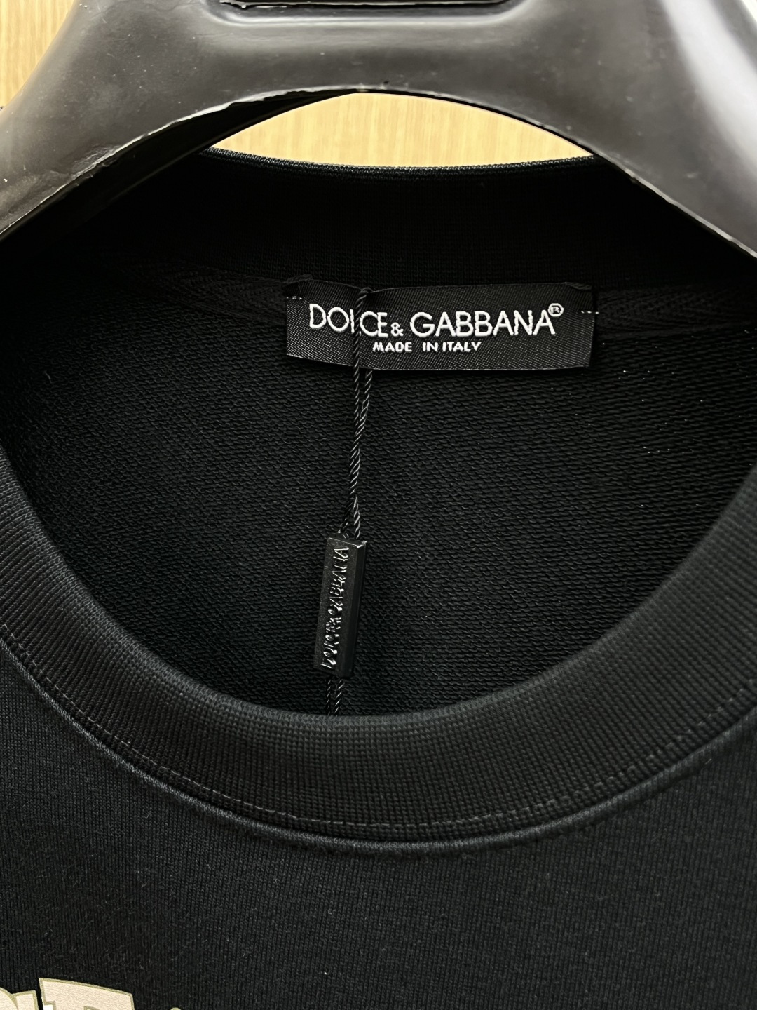 秋冬 DG 🔥FW早秋新款圆领卫衣，男女同款！独特吸引人的眼球，这一款卫衣品相品质都在线，舒适度，一如既