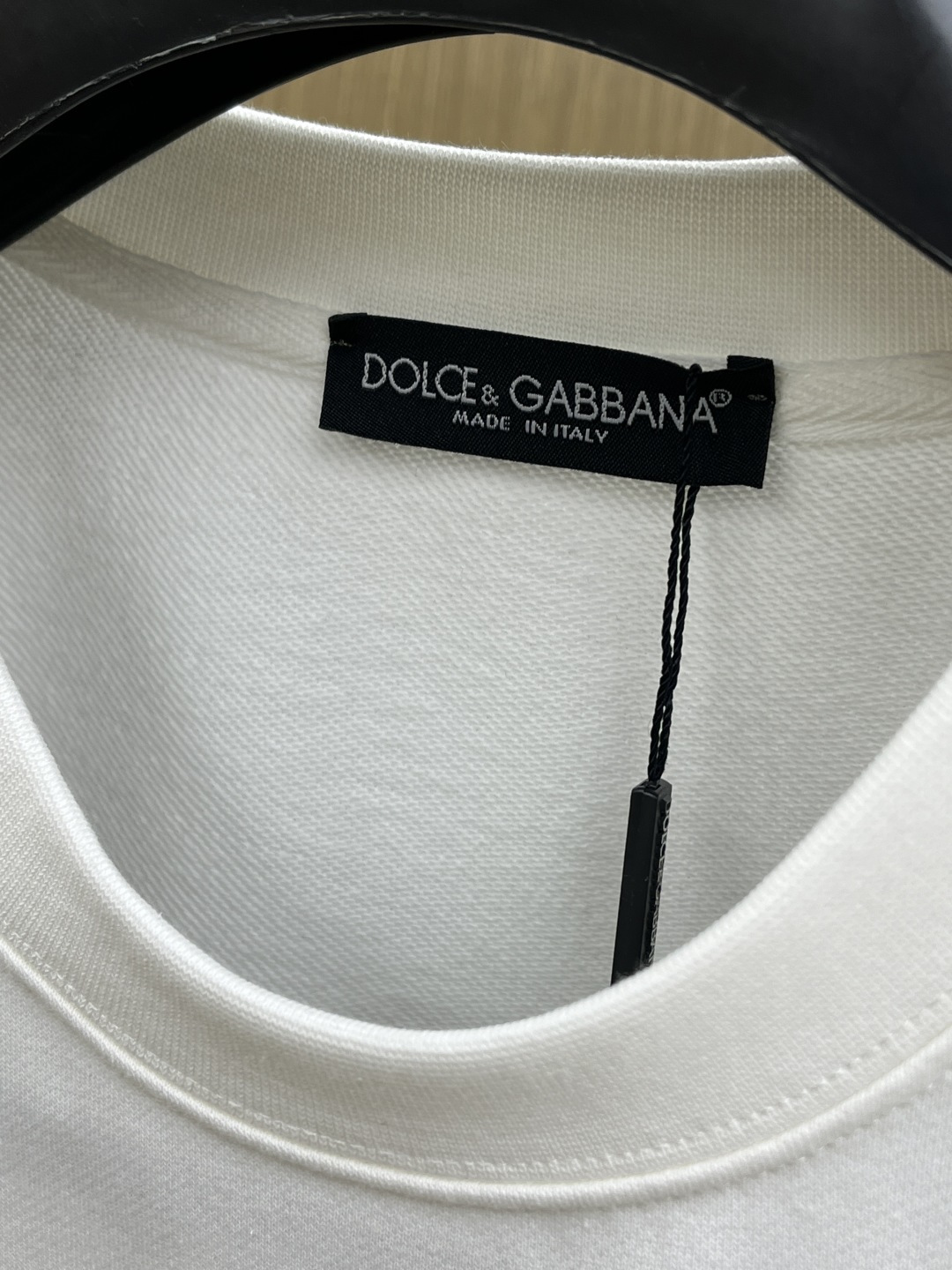 秋冬 DG 🔥FW早秋新款圆领卫衣，男女同款！独特吸引人的眼球，这一款卫衣品相品质都在线，舒适度，一如既