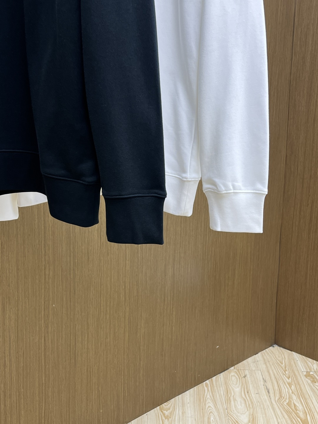 秋冬 DG 🔥FW早秋新款圆领卫衣，男女同款！独特吸引人的眼球，这一款卫衣品相品质都在线，舒适度，一如既