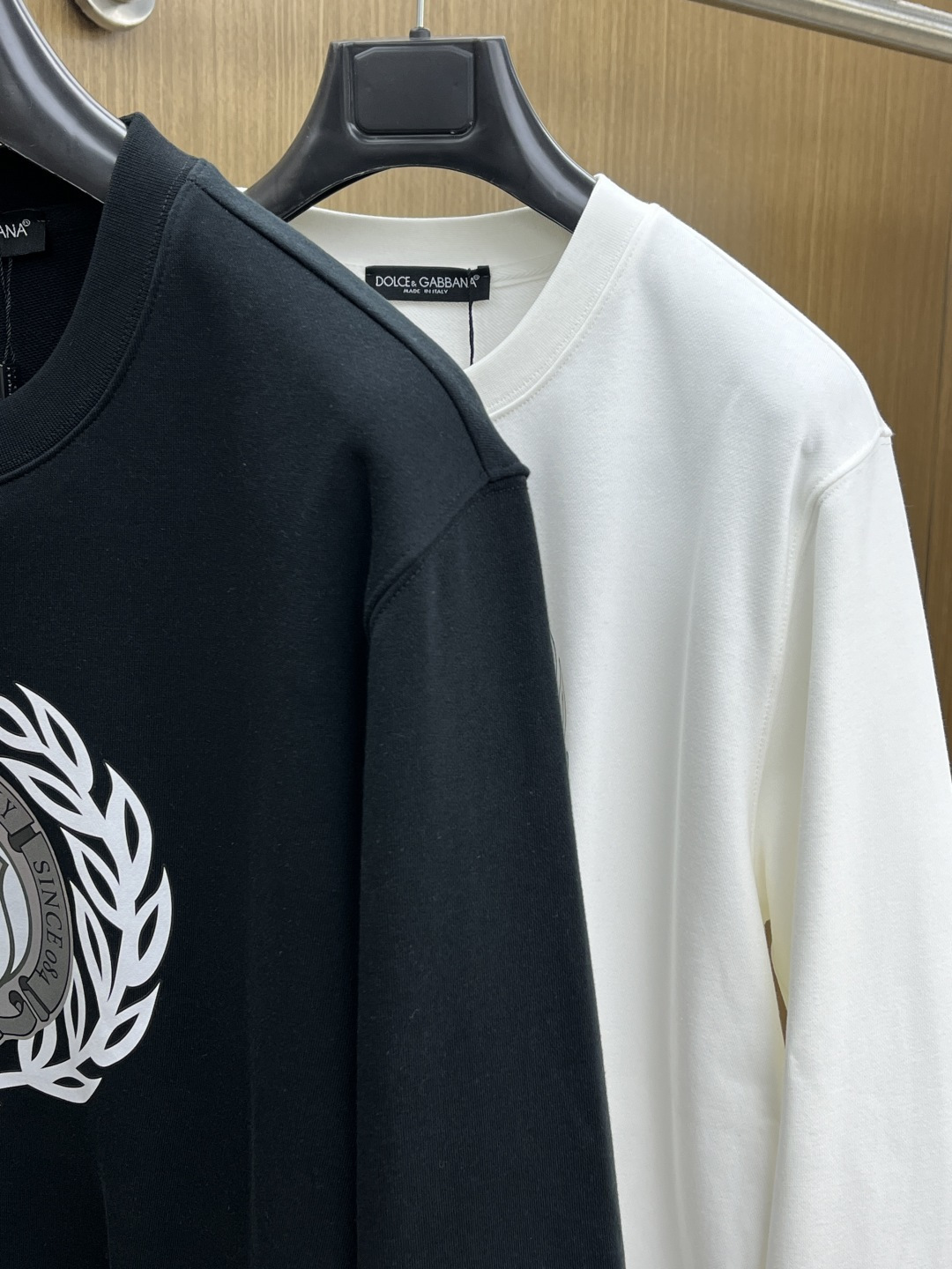 秋冬 DG 🔥FW早秋新款圆领卫衣，男女同款！独特吸引人的眼球，这一款卫衣品相品质都在线，舒适度，一如既