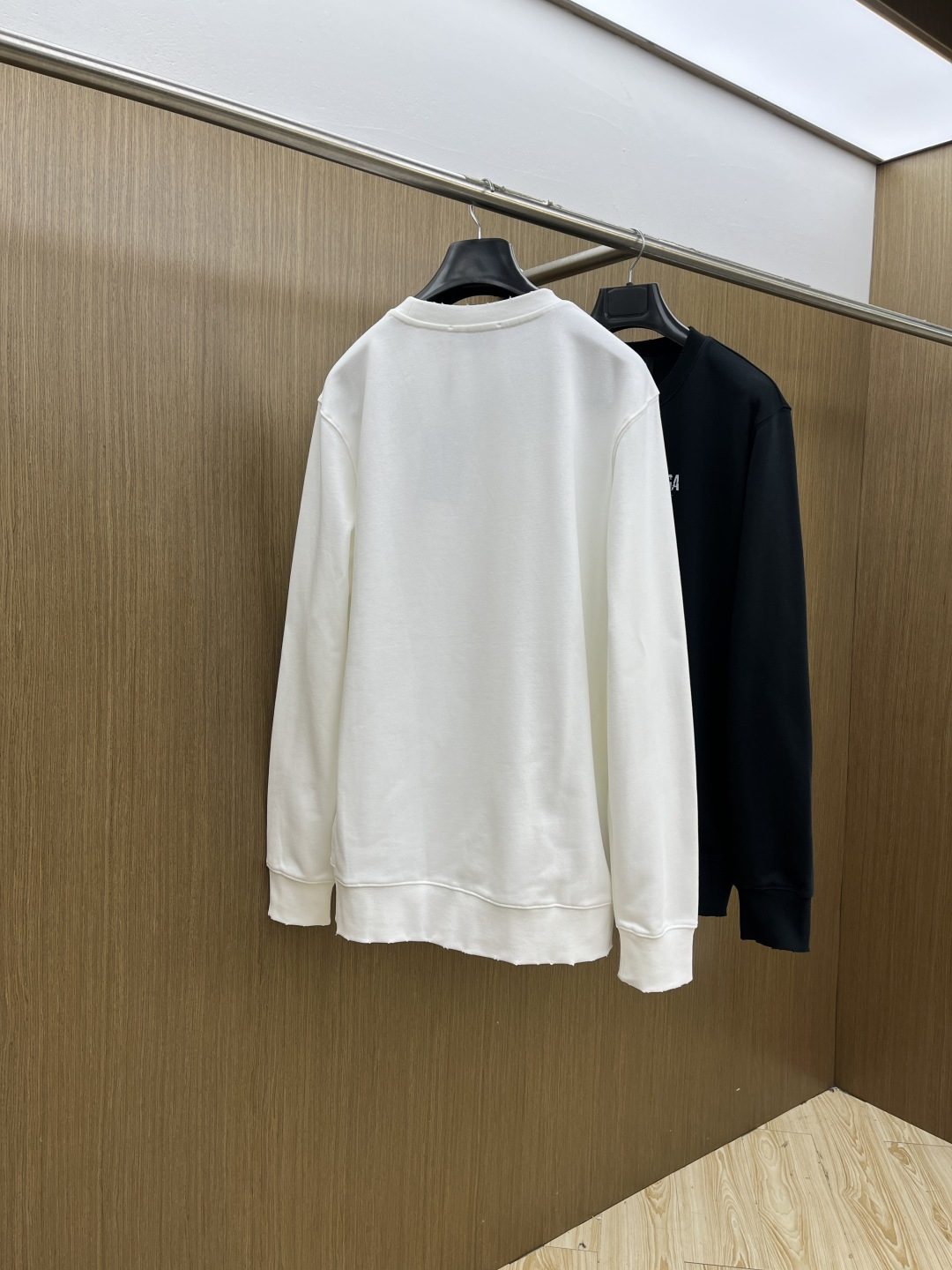 秋冬 BBG 🔥FW早秋新款圆领卫衣，男女同款！独特吸引人的眼球，这一款卫衣品相品质都在线，舒适度，一如