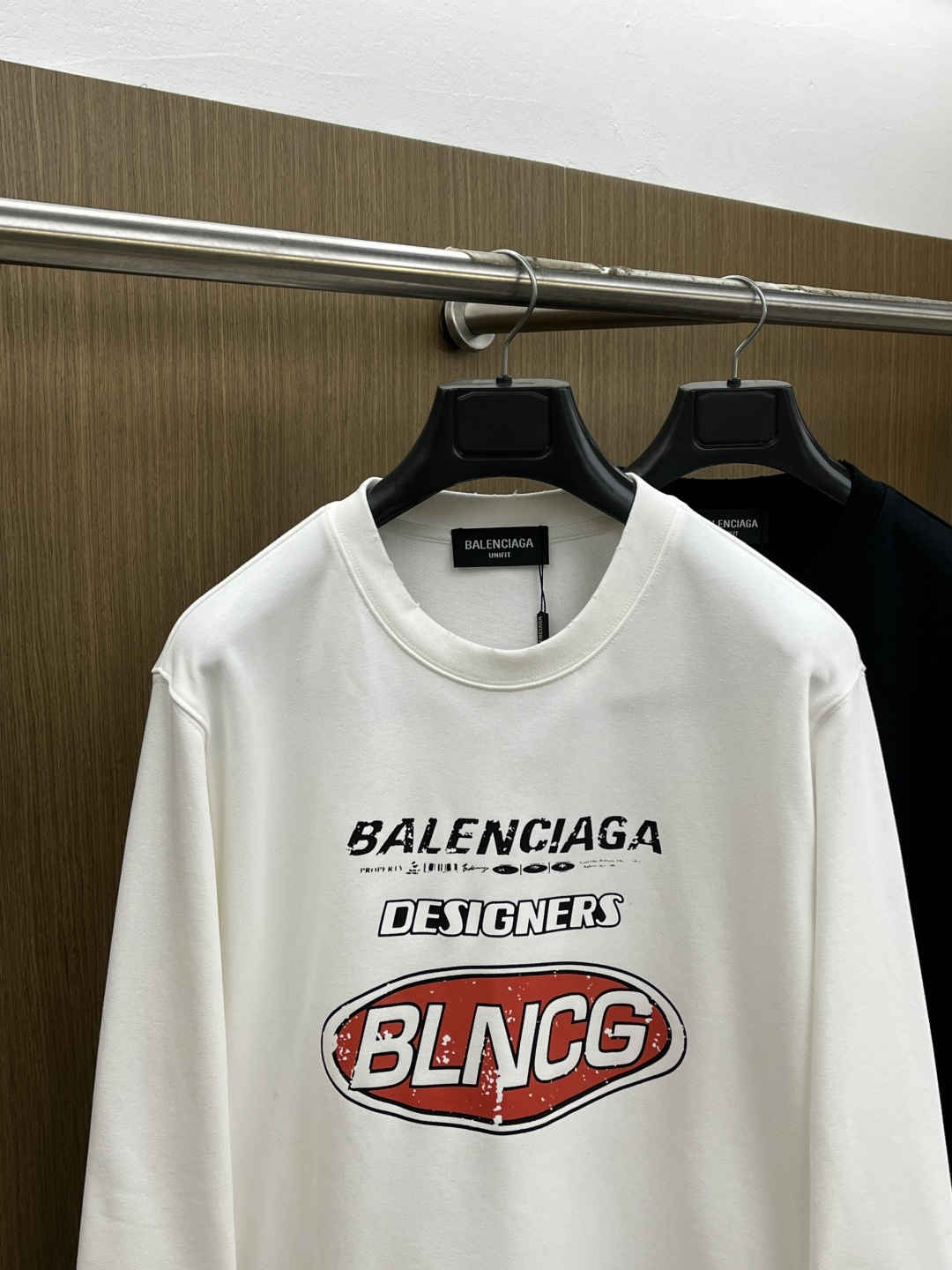 秋冬 BBG 🔥FW早秋新款圆领卫衣，男女同款！独特吸引人的眼球，这一款卫衣品相品质都在线，舒适度，一如