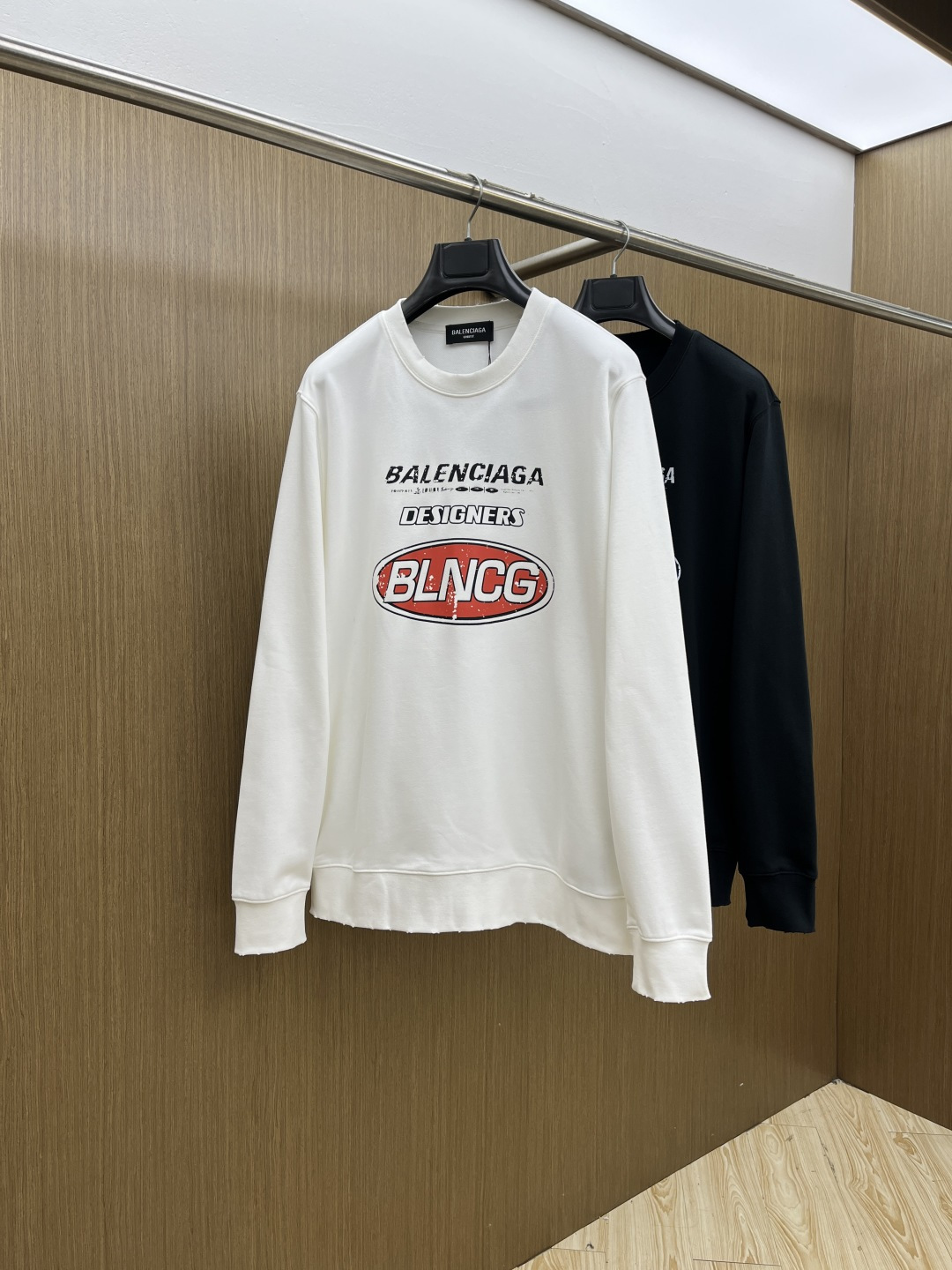 秋冬 BBG 🔥FW早秋新款圆领卫衣，男女同款！独特吸引人的眼球，这一款卫衣品相品质都在线，舒适度，一如