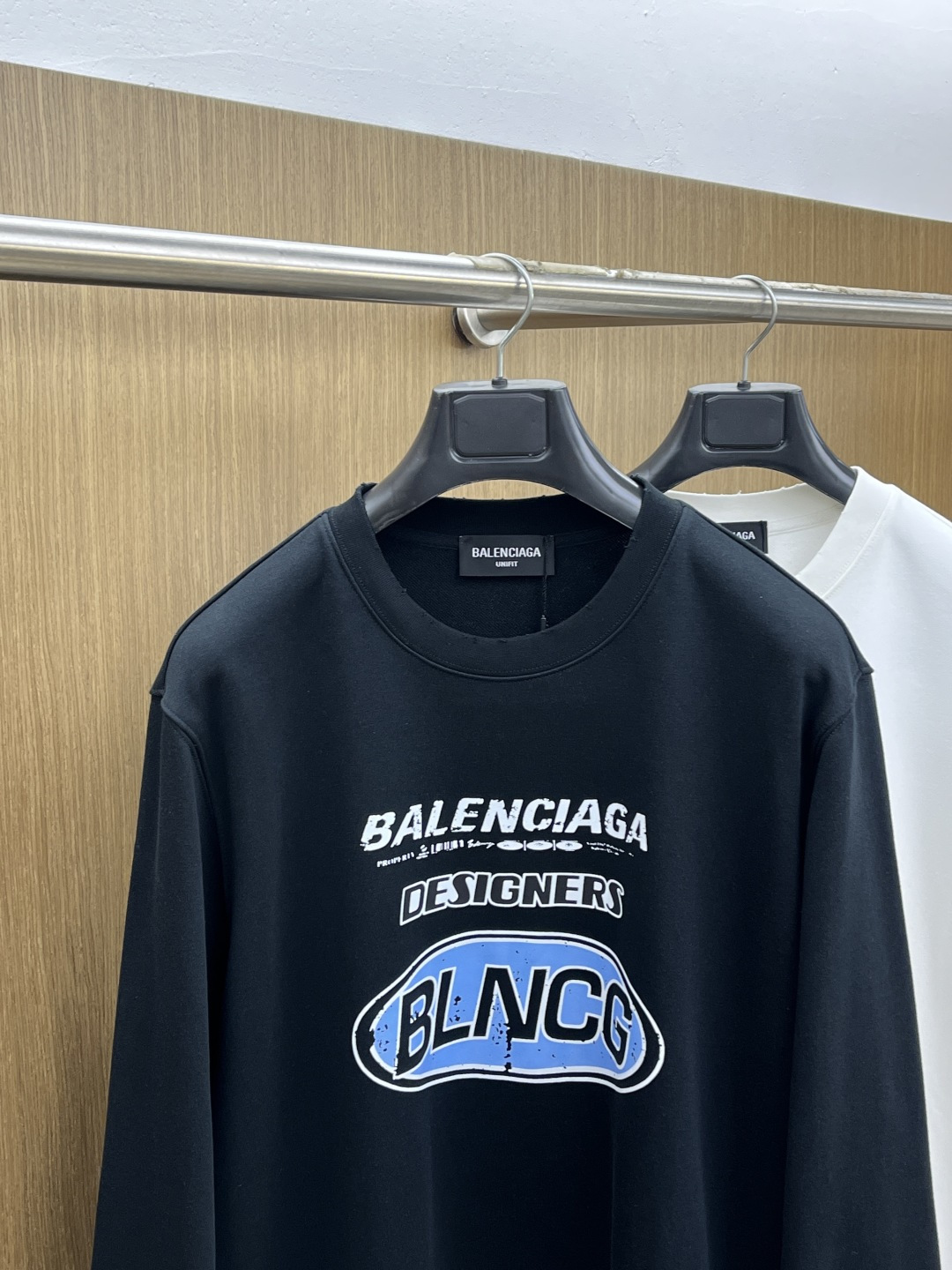 秋冬 BBG 🔥FW早秋新款圆领卫衣，男女同款！独特吸引人的眼球，这一款卫衣品相品质都在线，舒适度，一如