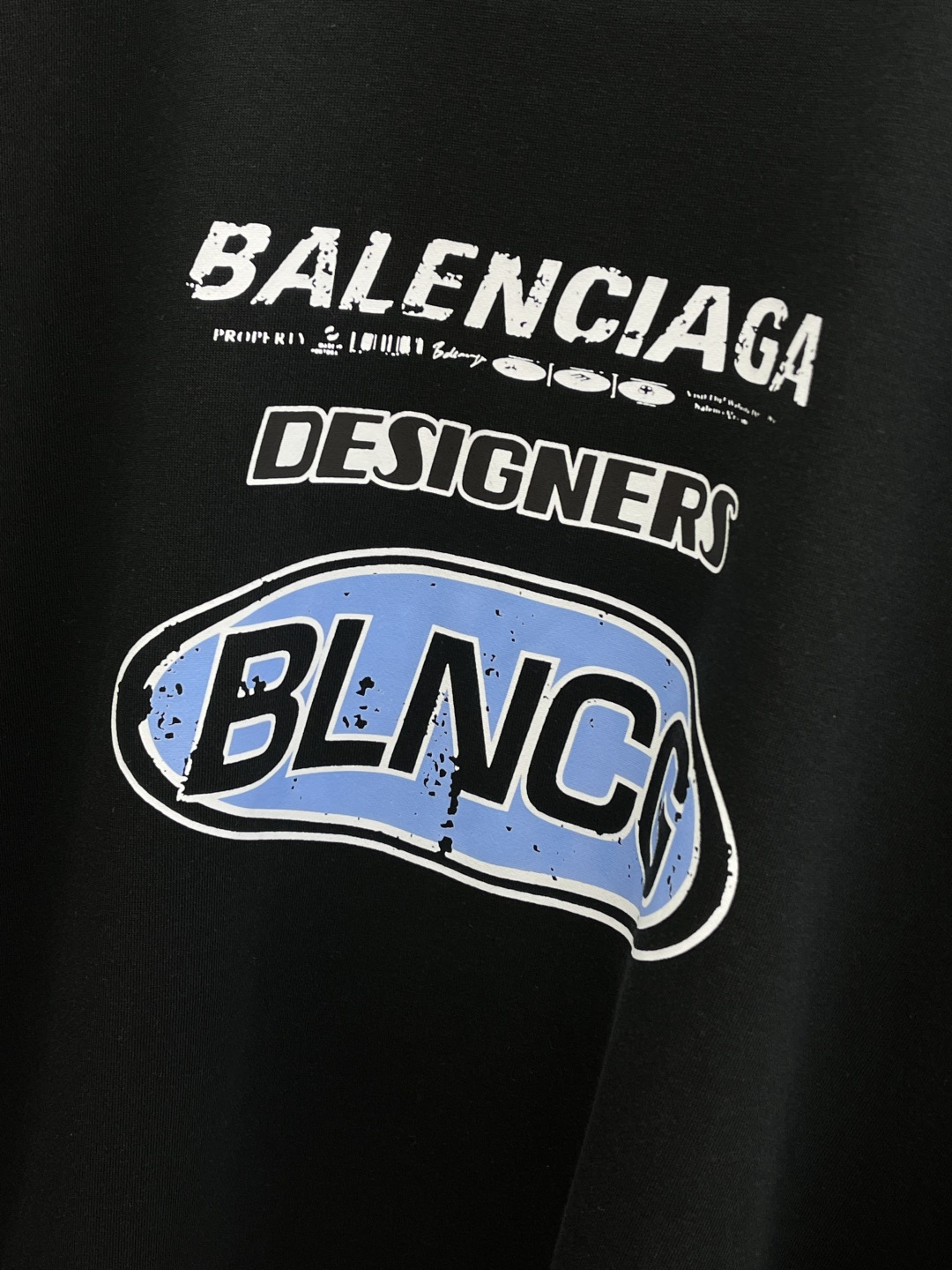 秋冬 BBG 🔥FW早秋新款圆领卫衣，男女同款！独特吸引人的眼球，这一款卫衣品相品质都在线，舒适度，一如