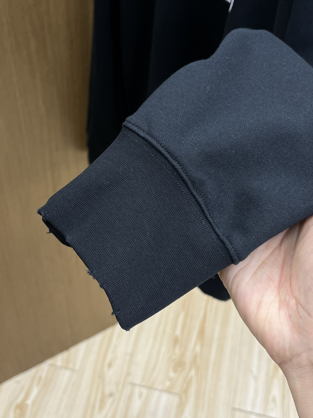 秋冬 BBG 🔥FW早秋新款圆领卫衣，男女同款！独特吸引人的眼球，这一款卫衣品相品质都在线，舒适度，一如