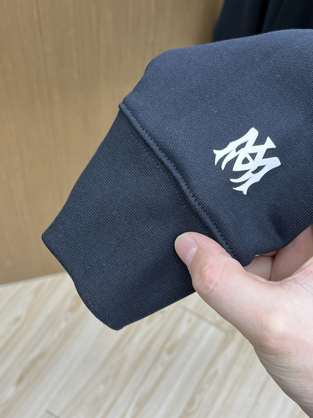 秋冬 AMIRI 🔥FW早秋新款宽版连帽卫衣，男女同款！独特吸引人的眼球，这一款连帽卫衣品相品质都在线，