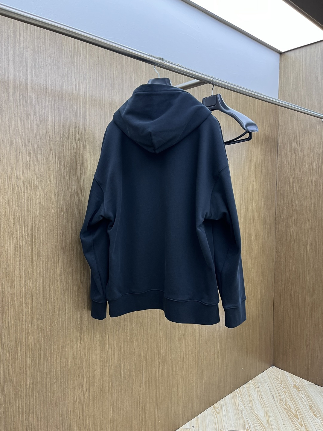 秋冬 AMIRI 🔥FW早秋新款宽版连帽卫衣，男女同款！独特吸引人的眼球，这一款连帽卫衣品相品质都在线，