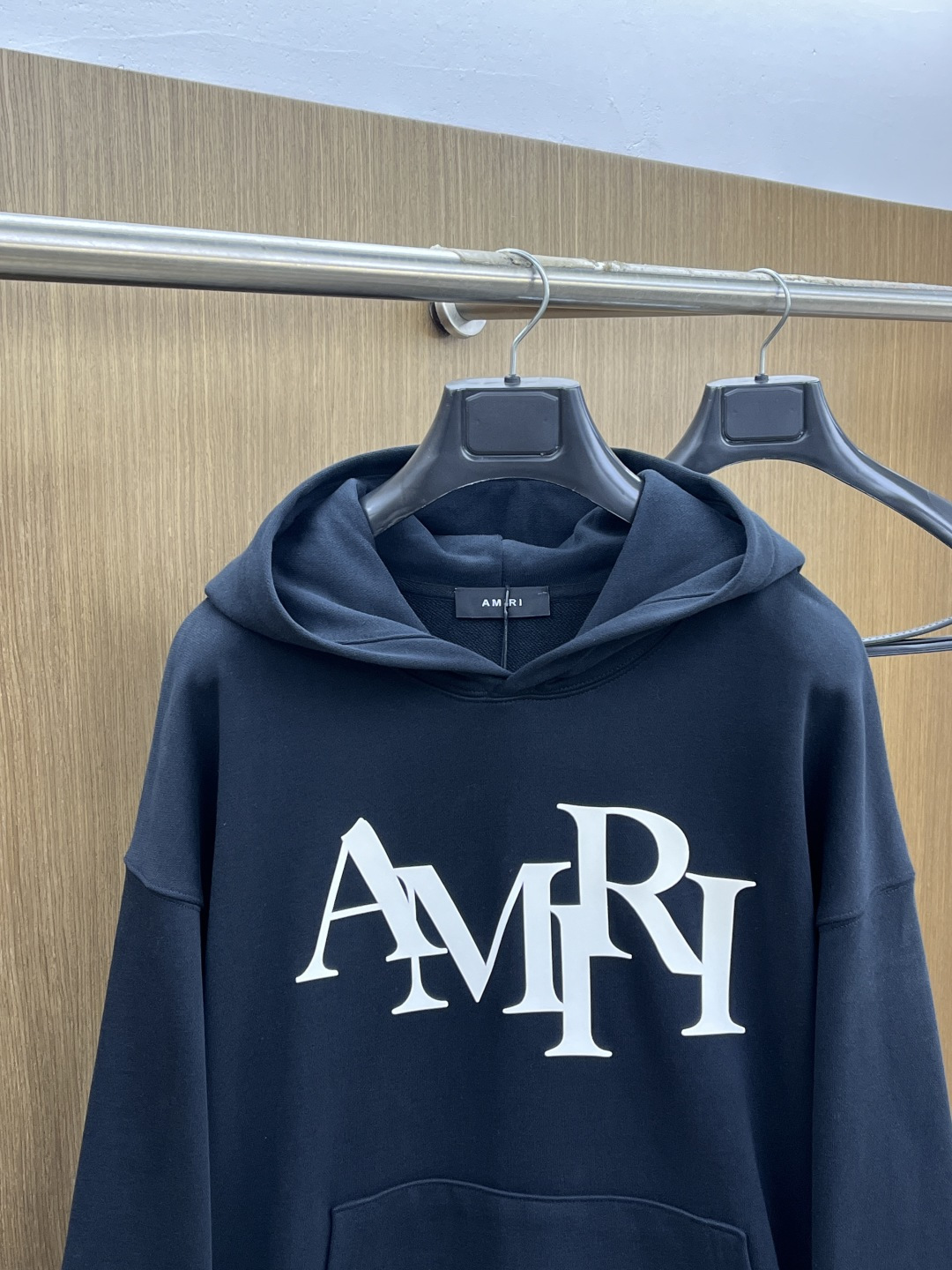 秋冬 AMIRI 🔥FW早秋新款宽版连帽卫衣，男女同款！独特吸引人的眼球，这一款连帽卫衣品相品质都在线，