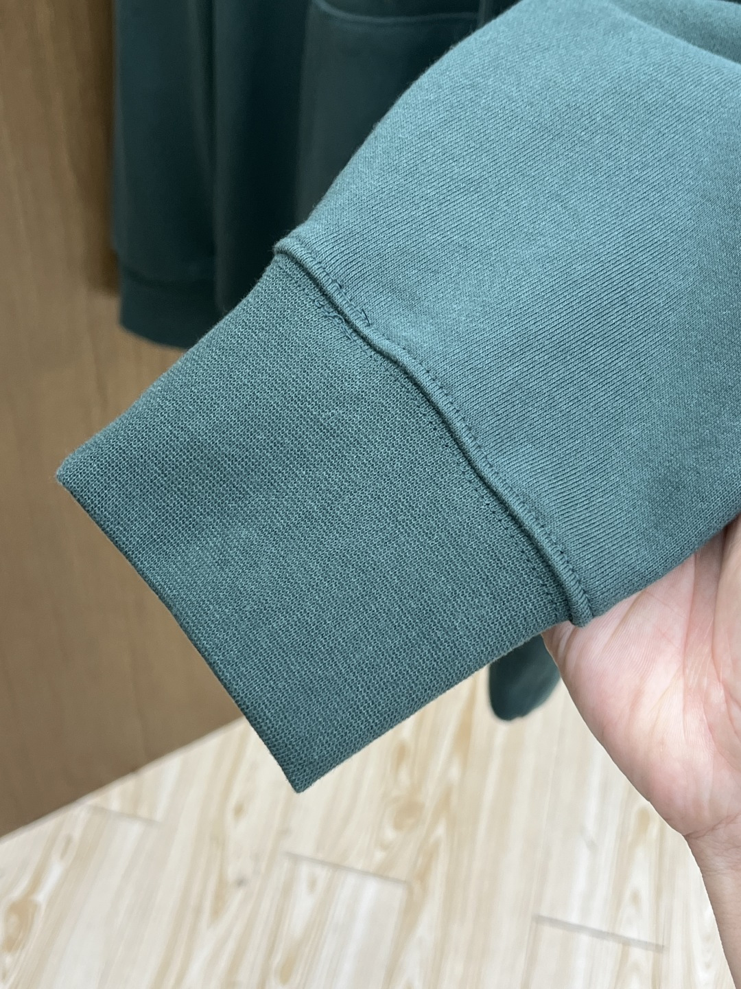 秋冬 CELINE 🔥FW早秋新款宽版连帽卫衣，男女同款！独特吸引人的眼球，这一款连帽卫衣品相品质都在线