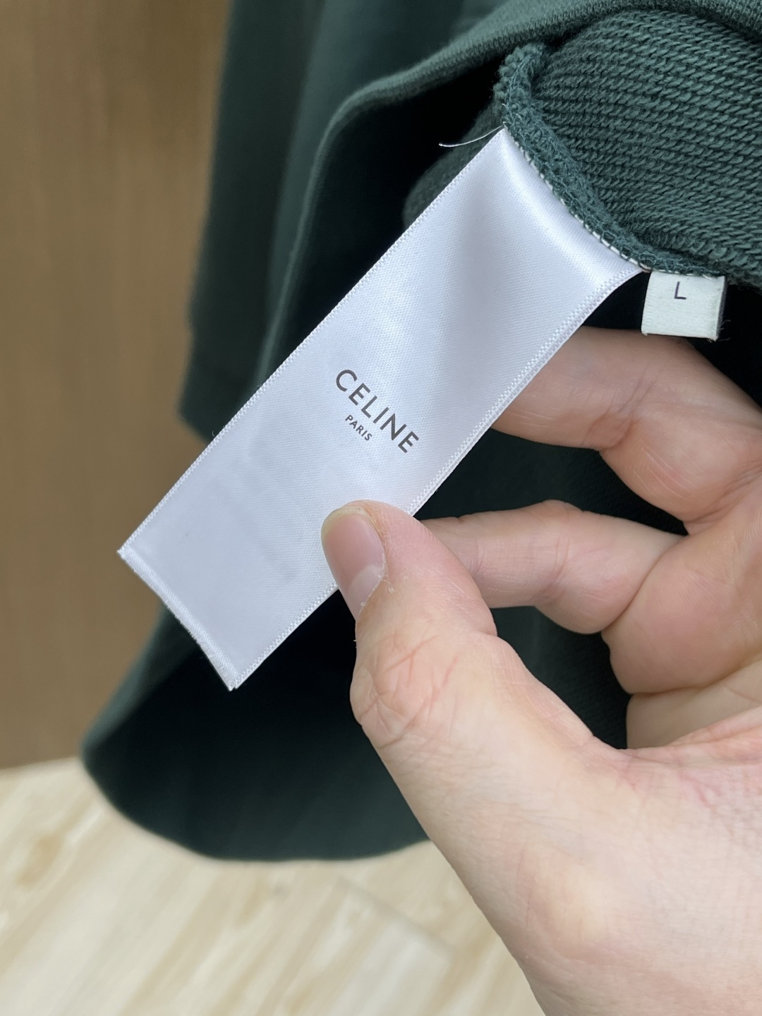 秋冬 CELINE 🔥FW早秋新款宽版连帽卫衣，男女同款！独特吸引人的眼球，这一款连帽卫衣品相品质都在线