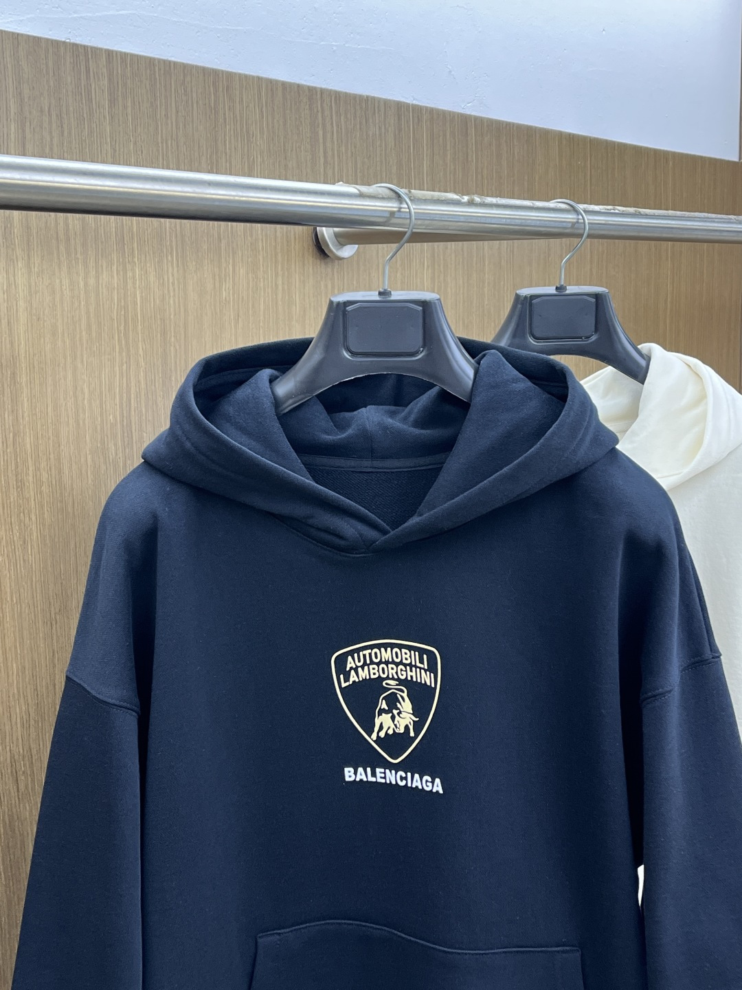 秋冬 BBG 🔥FW早秋新款宽版连帽卫衣，男女同款！独特吸引人的眼球，这一款连帽卫衣品相品质都在线，舒适