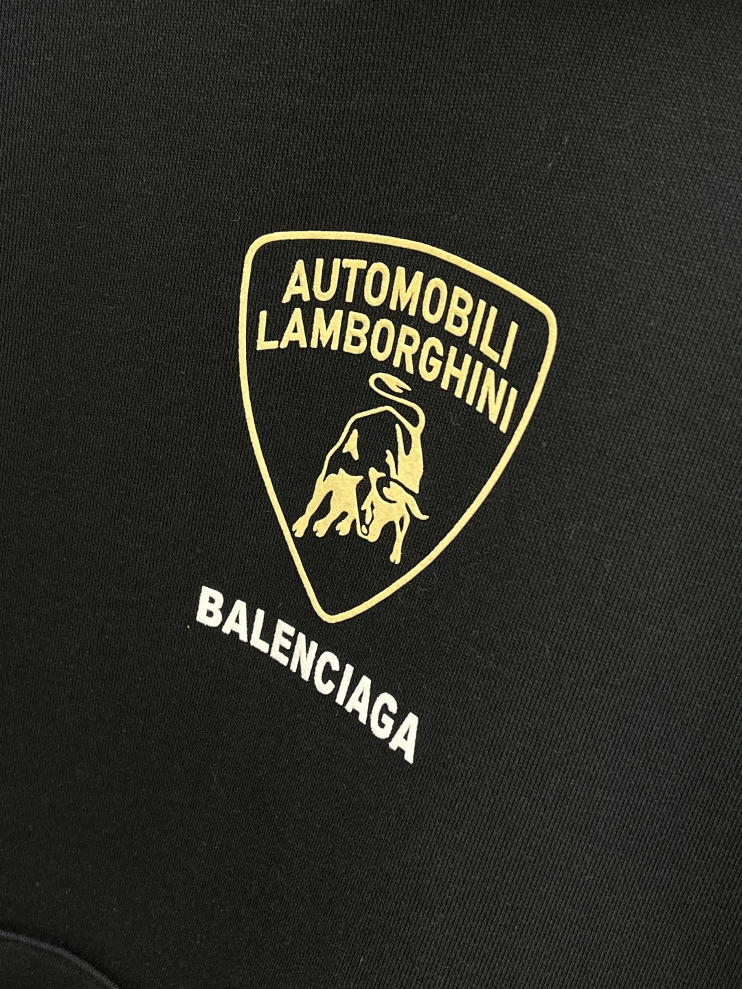 秋冬 BBG 🔥FW早秋新款宽版连帽卫衣，男女同款！独特吸引人的眼球，这一款连帽卫衣品相品质都在线，舒适