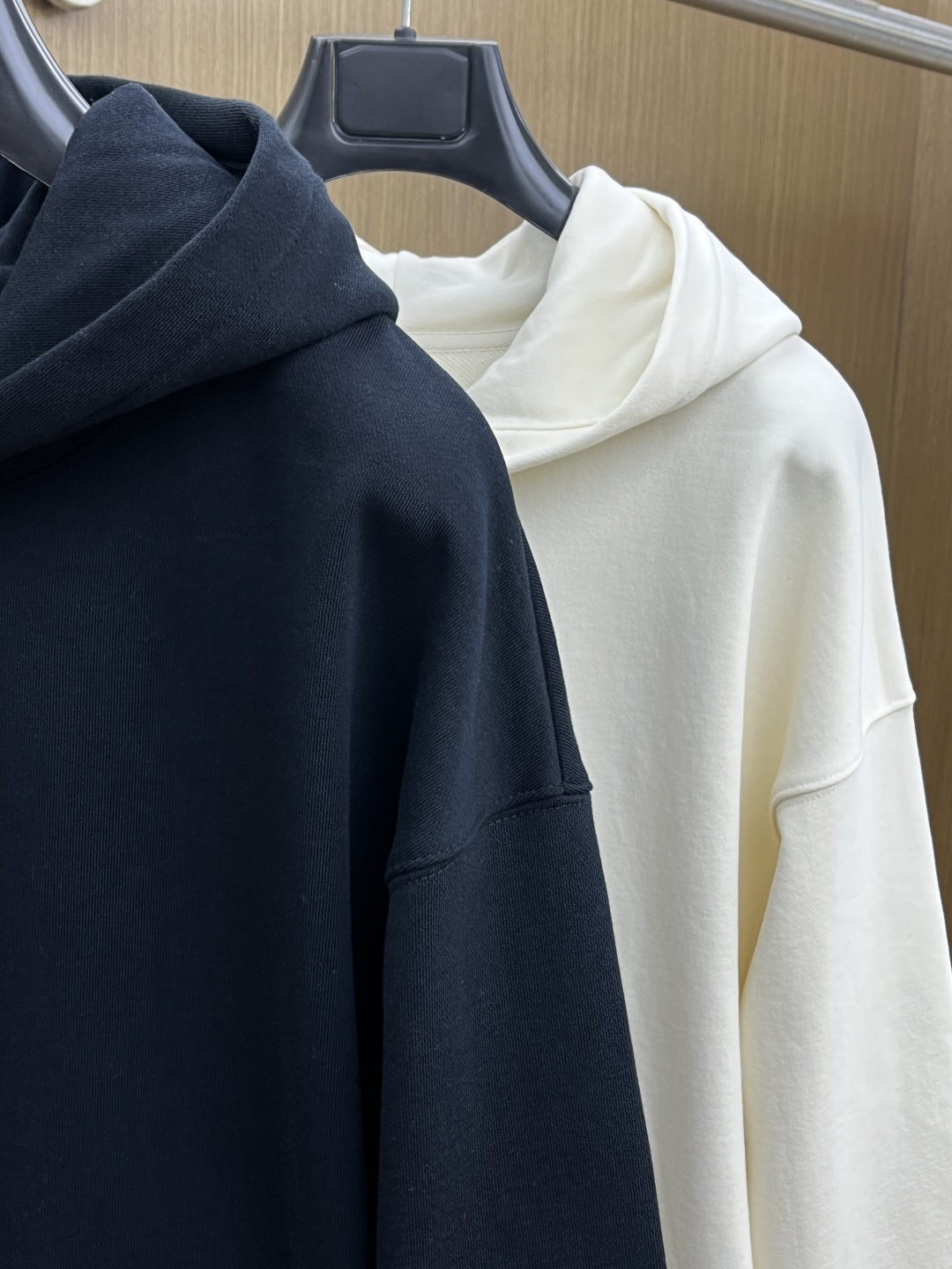 秋冬 BBG 🔥FW早秋新款宽版连帽卫衣，男女同款！独特吸引人的眼球，这一款连帽卫衣品相品质都在线，舒适