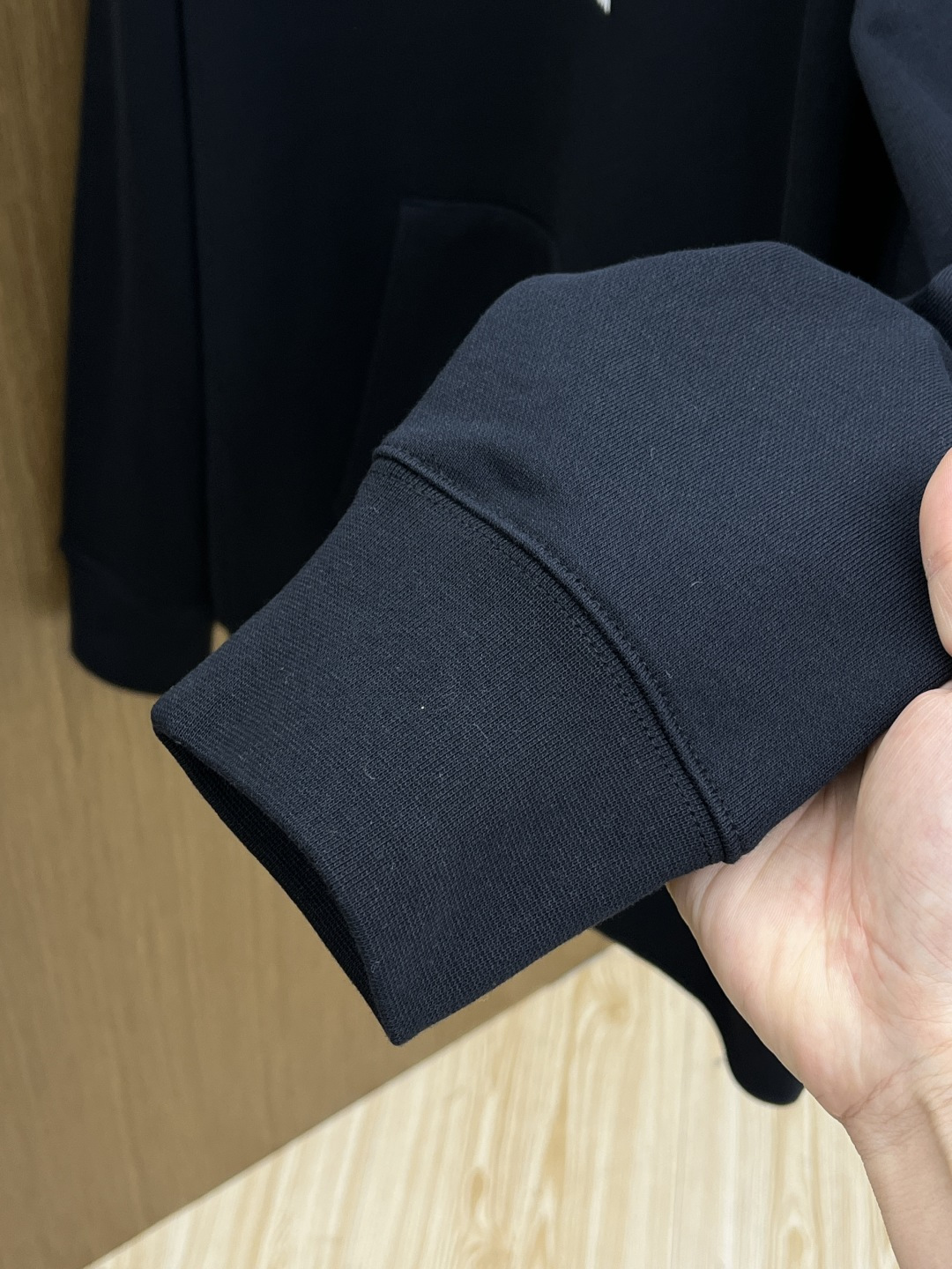 秋冬 BBG 🔥FW早秋新款宽版连帽卫衣，男女同款！独特吸引人的眼球，这一款连帽卫衣品相品质都在线，舒适