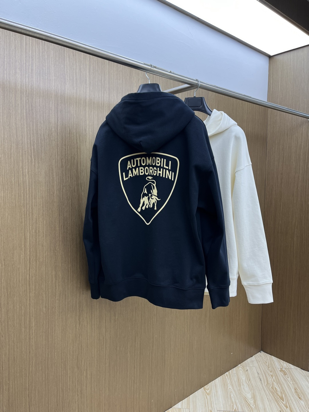 秋冬 BBG 🔥FW早秋新款宽版连帽卫衣，男女同款！独特吸引人的眼球，这一款连帽卫衣品相品质都在线，舒适