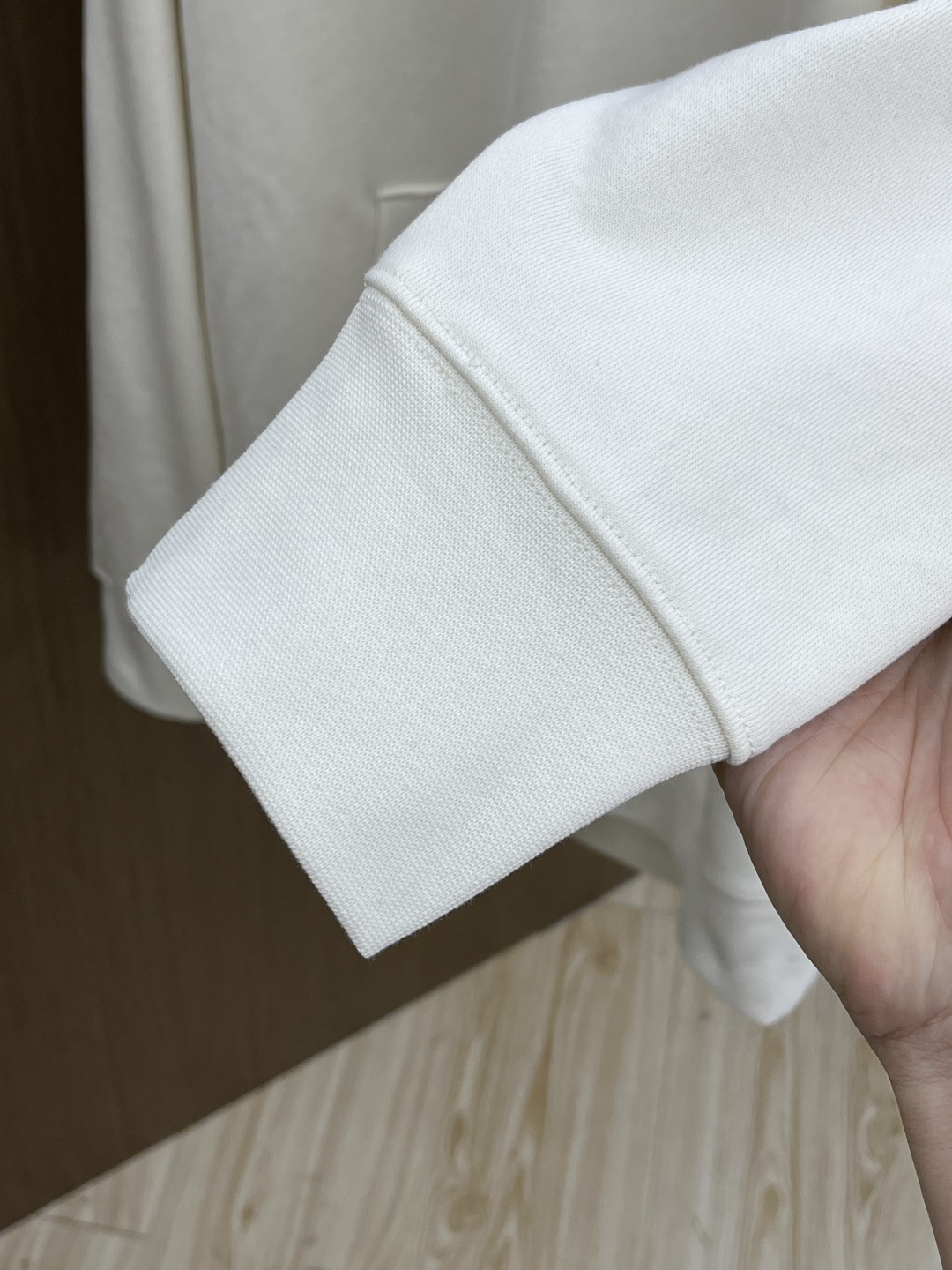 秋冬 BBG 🔥FW早秋新款宽版连帽卫衣，男女同款！独特吸引人的眼球，这一款连帽卫衣品相品质都在线，舒适