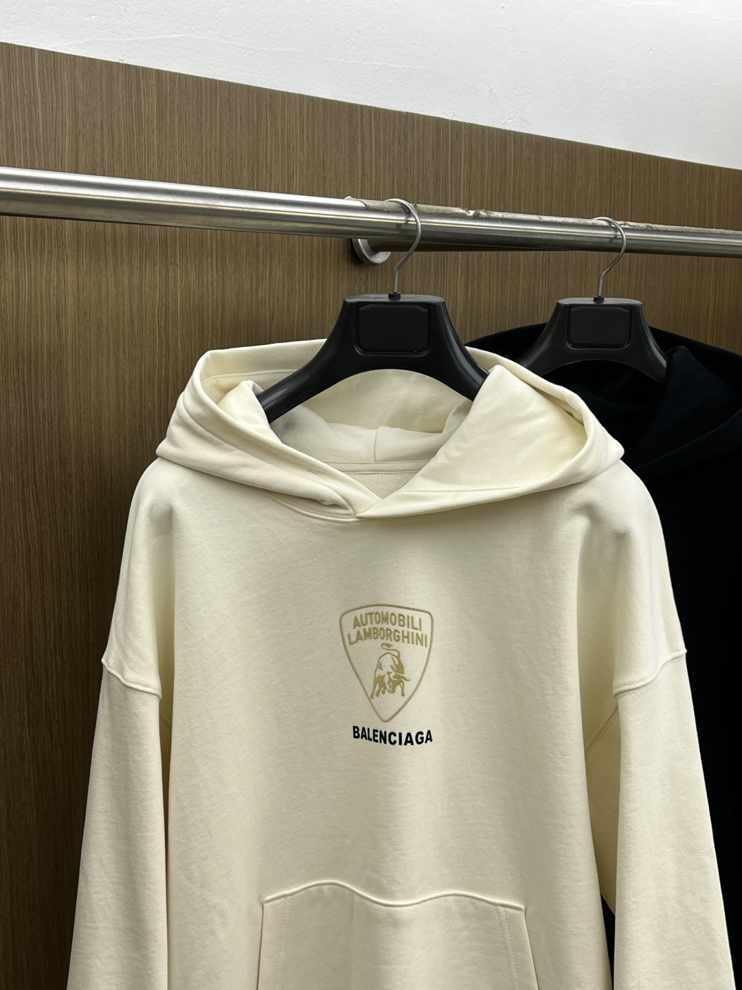 秋冬 BBG 🔥FW早秋新款宽版连帽卫衣，男女同款！独特吸引人的眼球，这一款连帽卫衣品相品质都在线，舒适