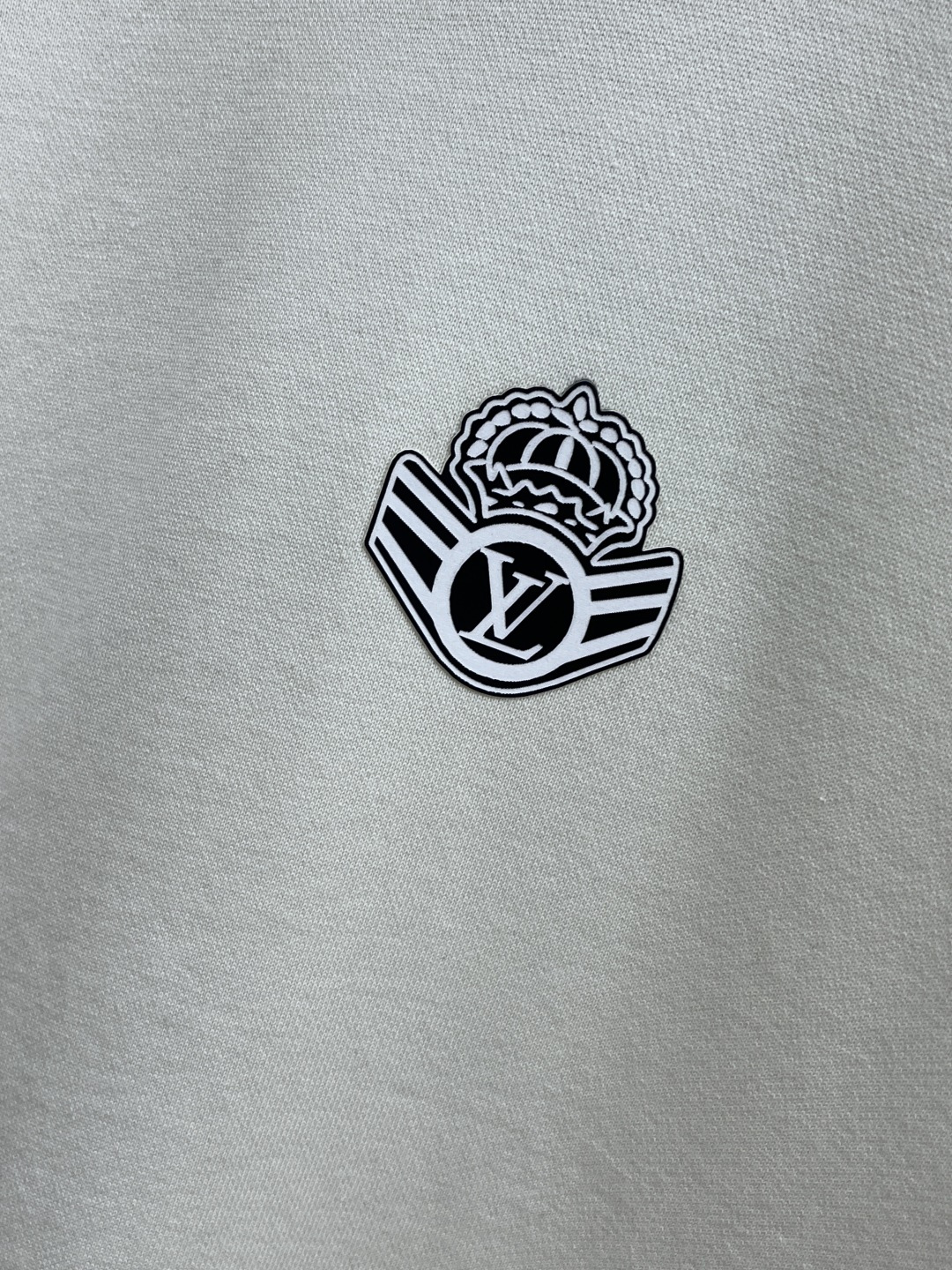 秋冬 LV 🔥FW早秋新款宽版连帽卫衣，男女同款！独特吸引人的眼球，这一款连帽卫衣品相品质都在线，舒适度