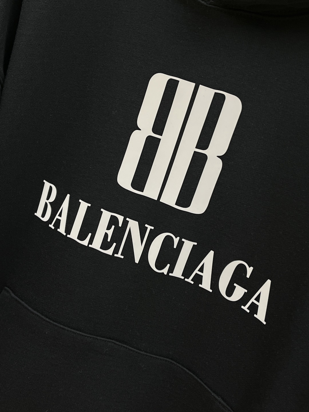 秋冬 BBG 🔥FW早秋新款宽版连帽卫衣，男女同款！独特吸引人的眼球，这一款连帽卫衣品相品质都在线，舒适