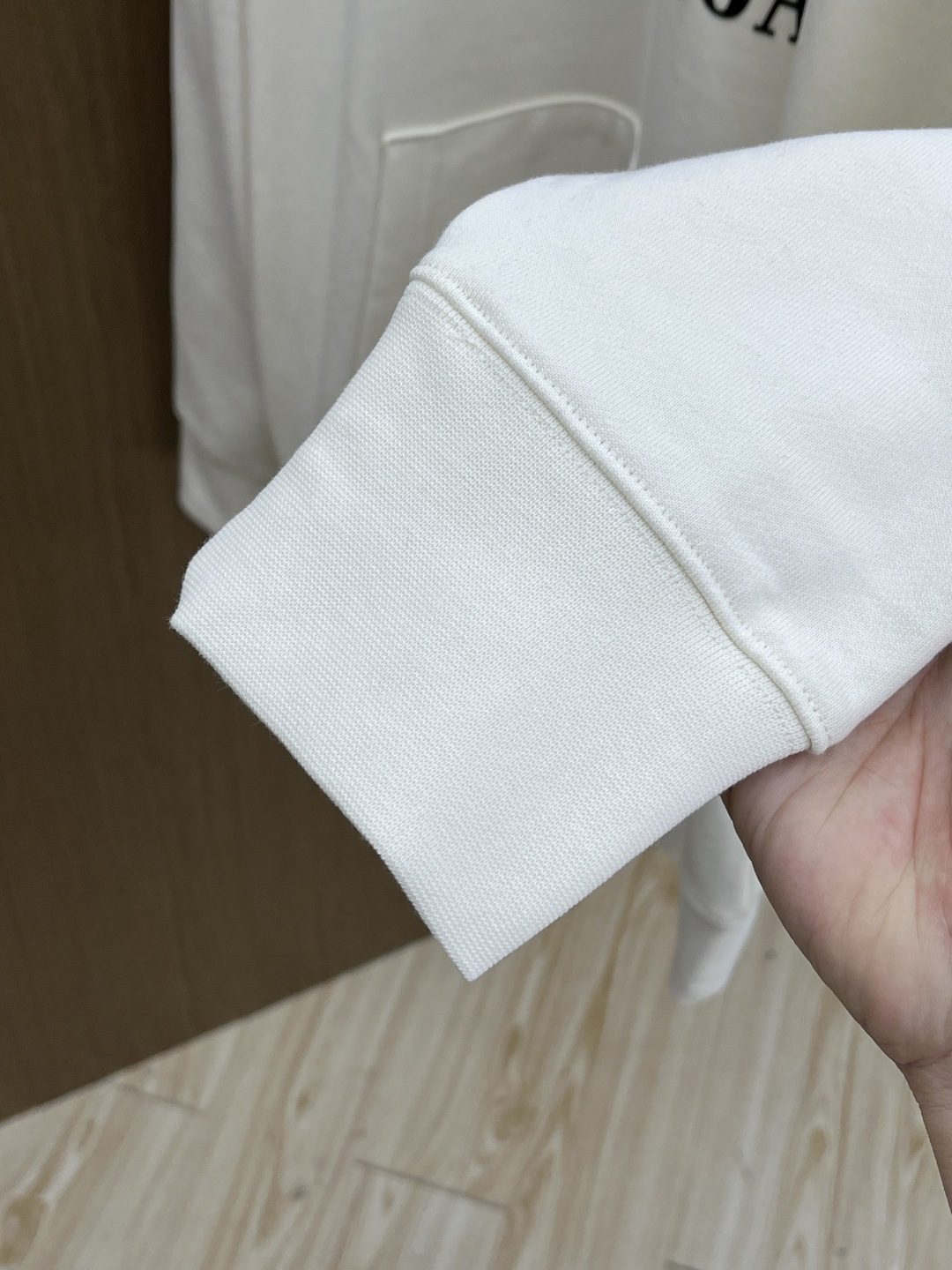 秋冬 BBG 🔥FW早秋新款宽版连帽卫衣，男女同款！独特吸引人的眼球，这一款连帽卫衣品相品质都在线，舒适