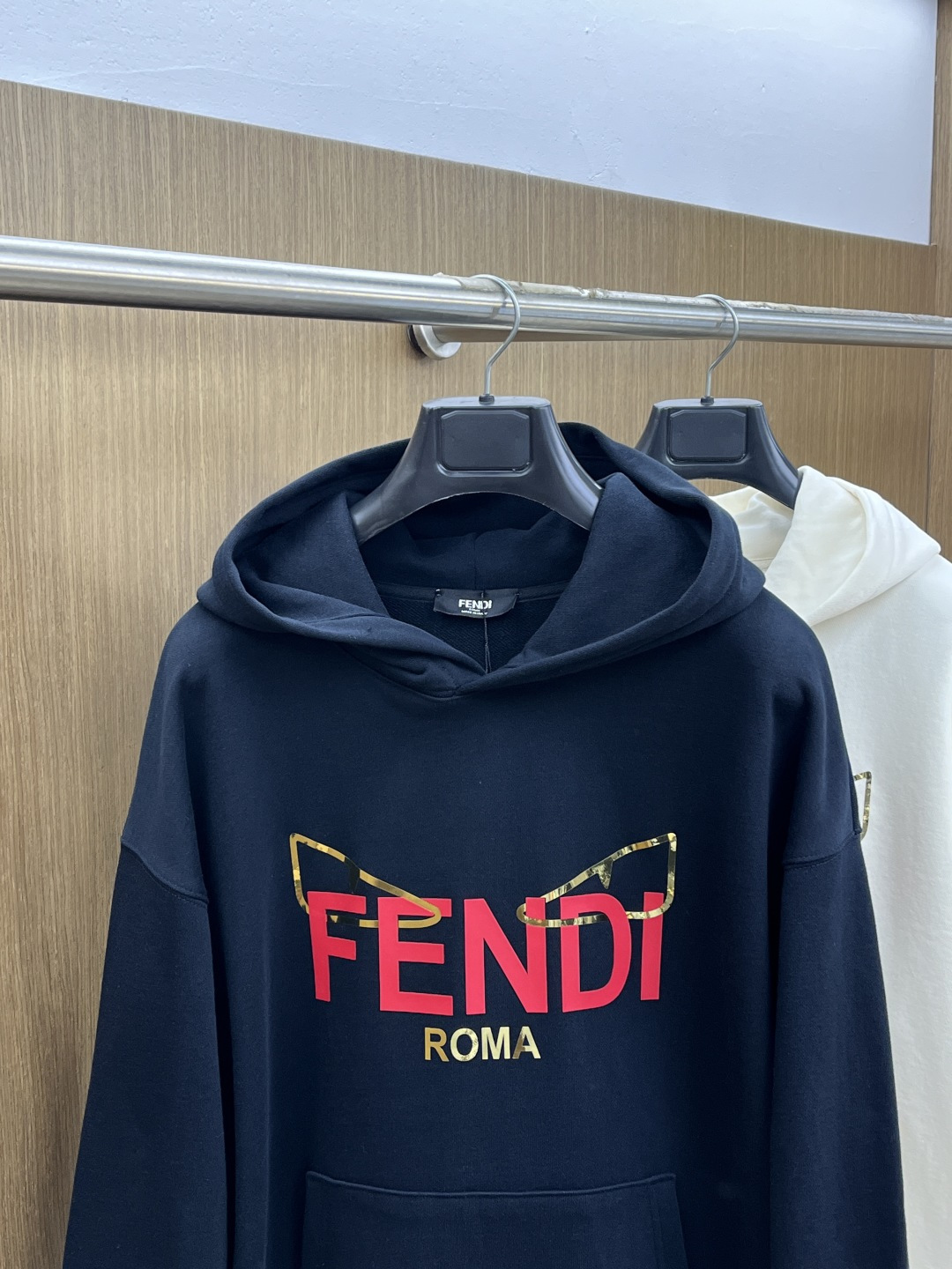 秋冬 FD 🔥FW早秋新款宽版连帽卫衣，男女同款！独特吸引人的眼球，这一款连帽卫衣品相品质都在线，舒适度