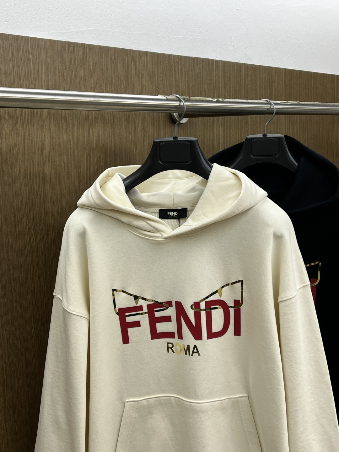 秋冬 FD 🔥FW早秋新款宽版连帽卫衣，男女同款！独特吸引人的眼球，这一款连帽卫衣品相品质都在线，舒适度