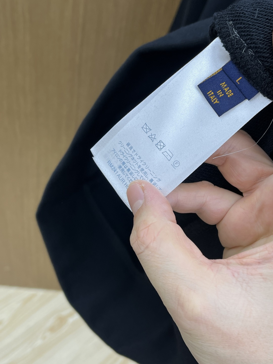 秋冬 LV 🔥FW早秋新款宽版连帽卫衣，男女同款！独特吸引人的眼球，这一款连帽卫衣品相品质都在线，舒适度