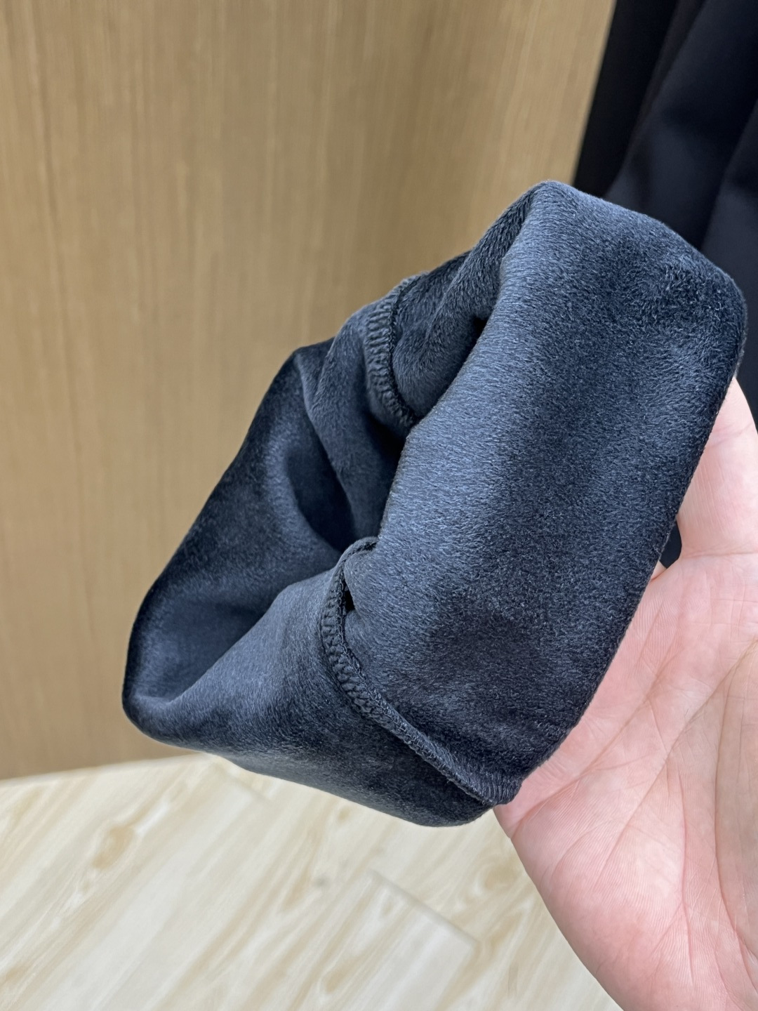 🌾 秋冬加绒款 LV 🔥🔥ss秋冬新款休闲裤加绒直筒 高端版本！定制面料 透气舒适度高，细节无可挑剔。品