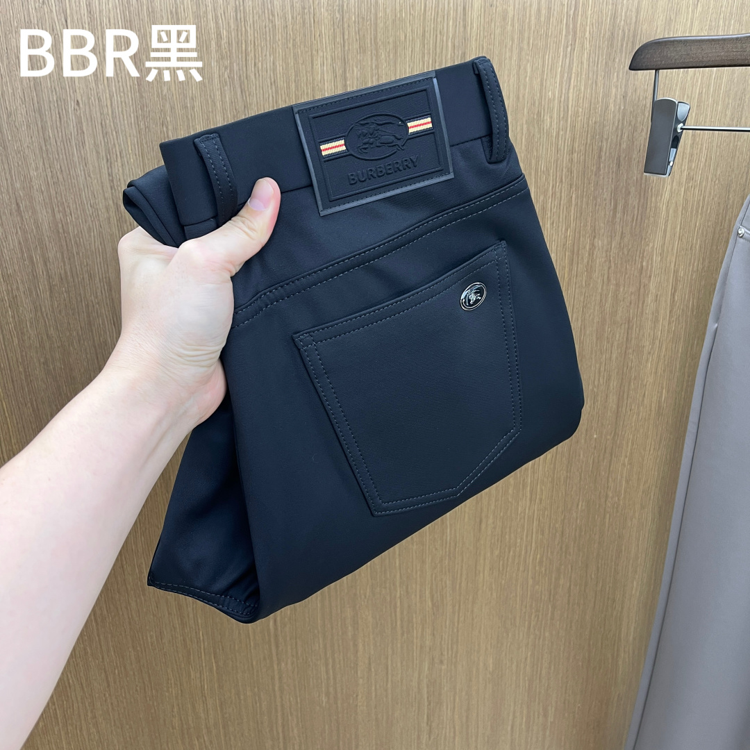 NO:653982,Autumn and winter BBR's new autumn and winter casual trousers are on sale simultaneously on the official website, with trousers body craftsmanship design, imported customer-supplied accessories and fabric customization, and factory-produced products exempted from inspection!  Every detail is done to the extreme, original hardware accessories, full of fashion, stylish and handsome upper body, a must-have item for fashionistas!  Original fh12 product!  Code number 30-38 no 35.37,,alexander wang19860909秋冬 BBR 秋冬新品休闲西裤 官网同步发售,裤身工艺设计,进口客供辅料、面料定制,代工厂出品免检！每个细节做到极致,原版五金配件,潮范十足、上身有型帅气,潮人必备单品！ fh12原单出品！ 码数30-38无35.37,,alexander wang,Men's clothing