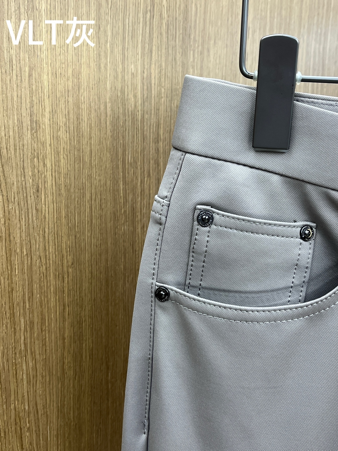 秋冬 Vltn 🔥🔥秋冬新品休闲西裤 官网同步发售，裤身工艺设计，进口客供辅料、面料定制，代工厂出品免检