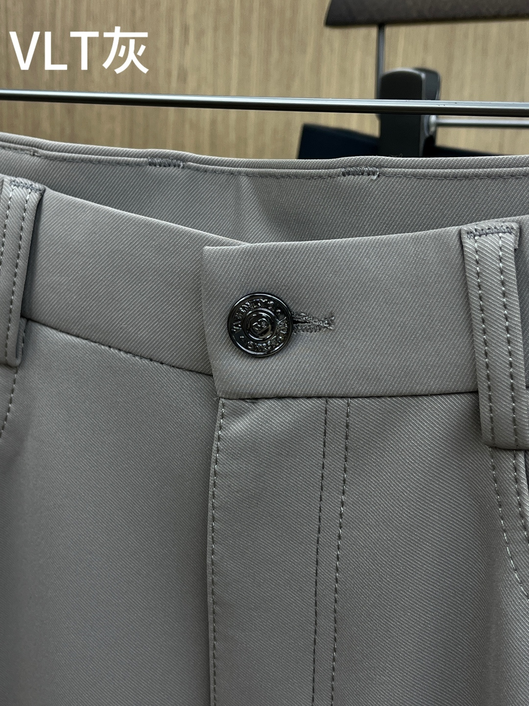 秋冬 Vltn 🔥🔥秋冬新品休闲西裤 官网同步发售，裤身工艺设计，进口客供辅料、面料定制，代工厂出品免检