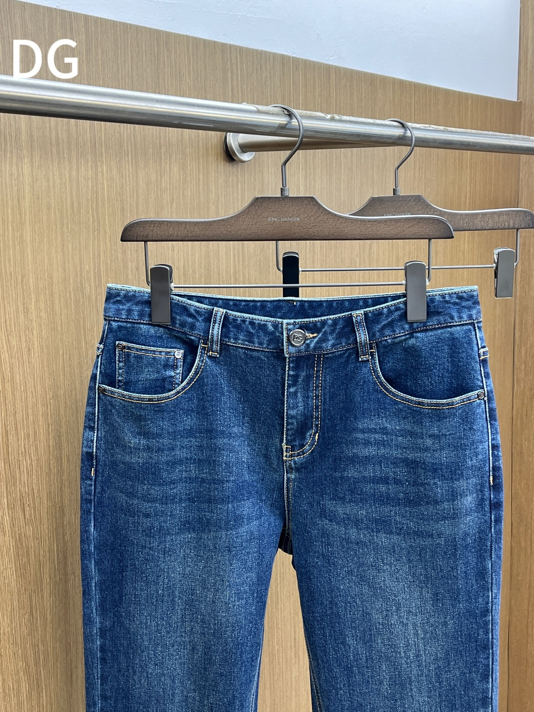 秋冬 DG 🔥🔥秋冬新品休闲牛仔裤 官网同步发售，裤身工艺设计，进口客供辅料、面料定制，代工厂出品免检！