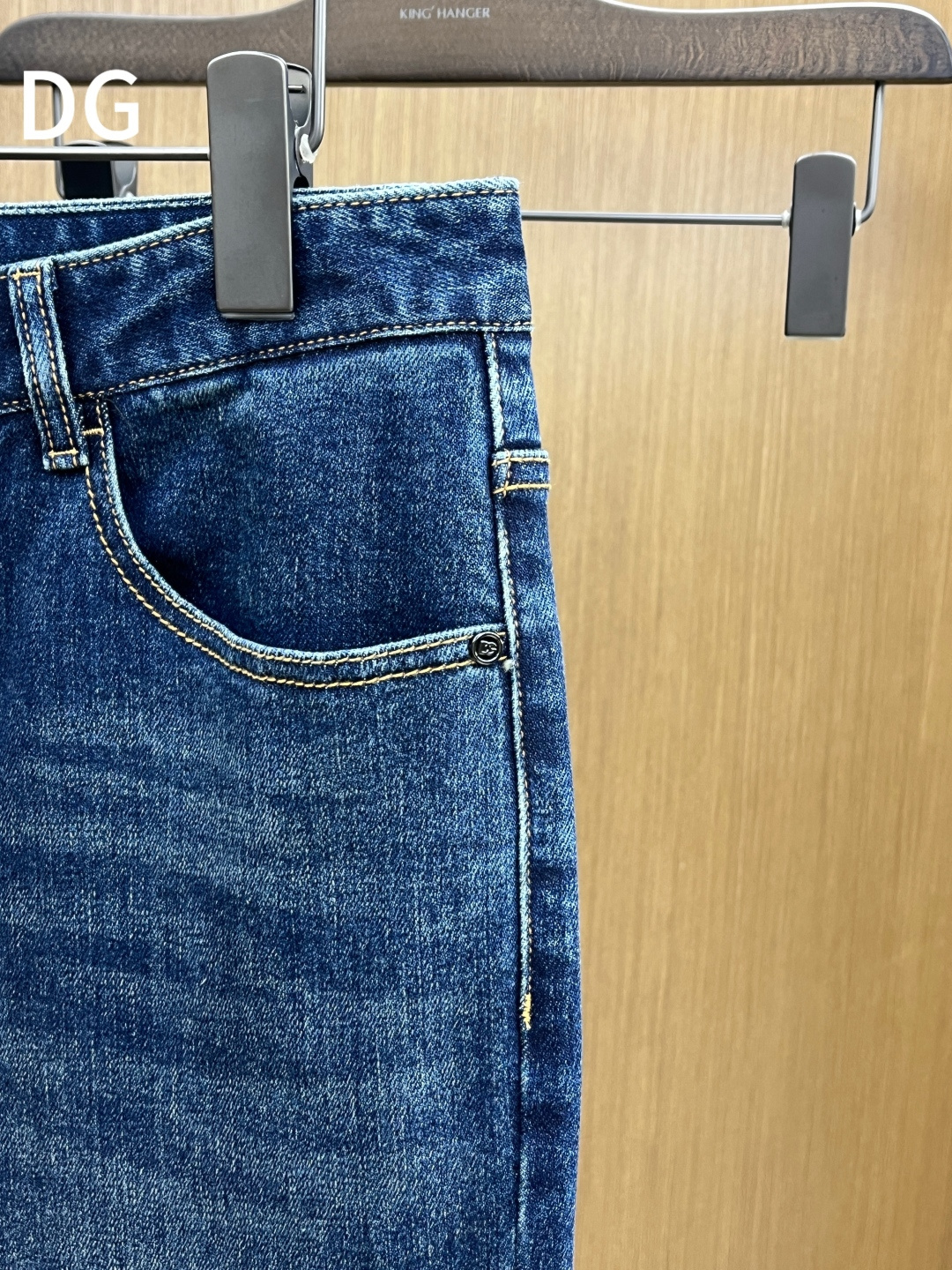 秋冬 DG 🔥🔥秋冬新品休闲牛仔裤 官网同步发售，裤身工艺设计，进口客供辅料、面料定制，代工厂出品免检！
