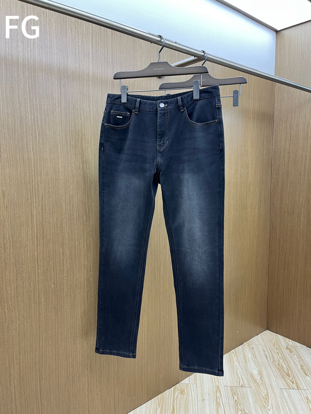 秋冬 FG 🔥🔥秋冬新品休闲牛仔裤 官网同步发售，裤身工艺设计，进口客供辅料、面料定制，代工厂出品免检！