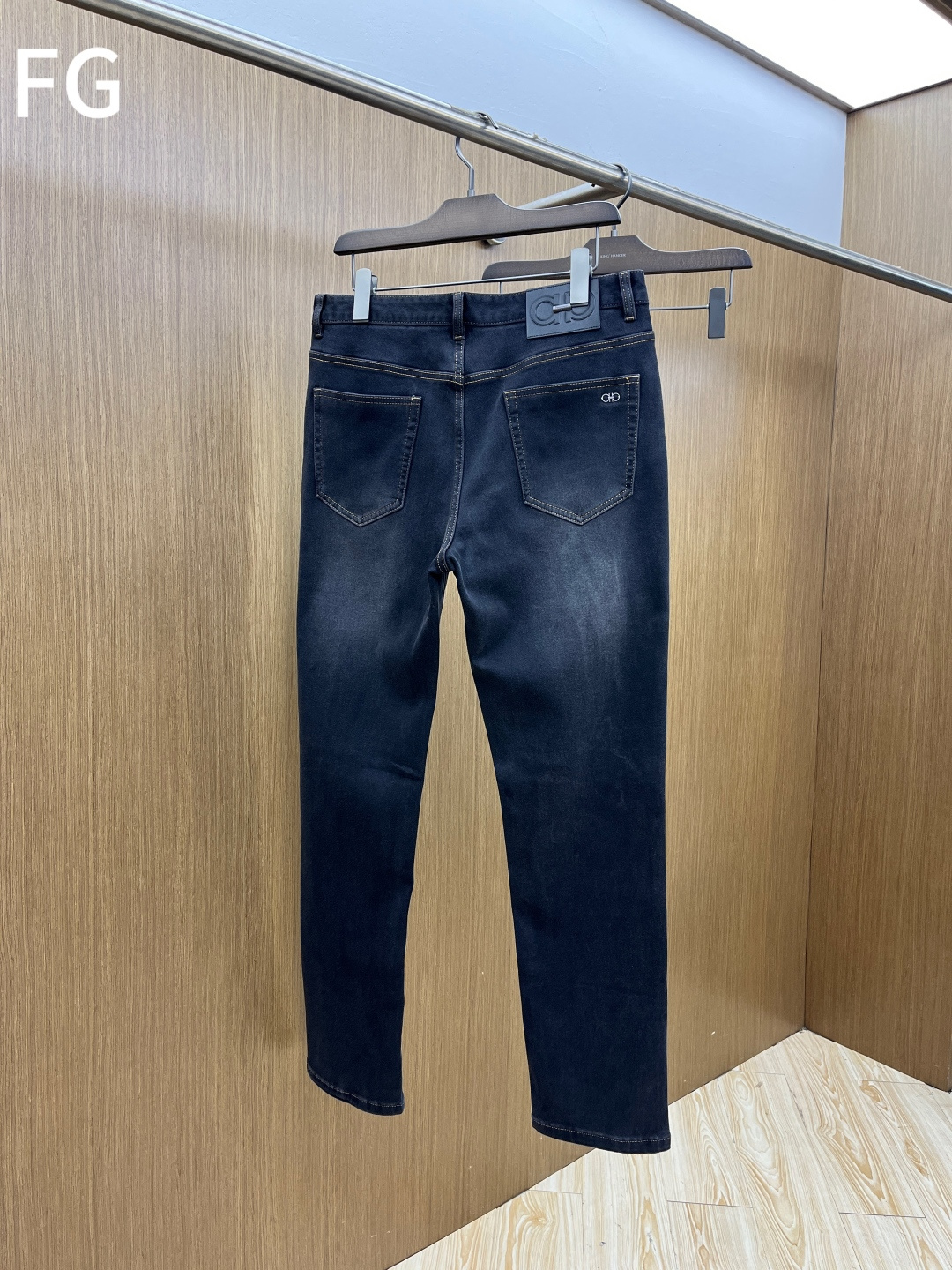 秋冬 FG 🔥🔥秋冬新品休闲牛仔裤 官网同步发售，裤身工艺设计，进口客供辅料、面料定制，代工厂出品免检！