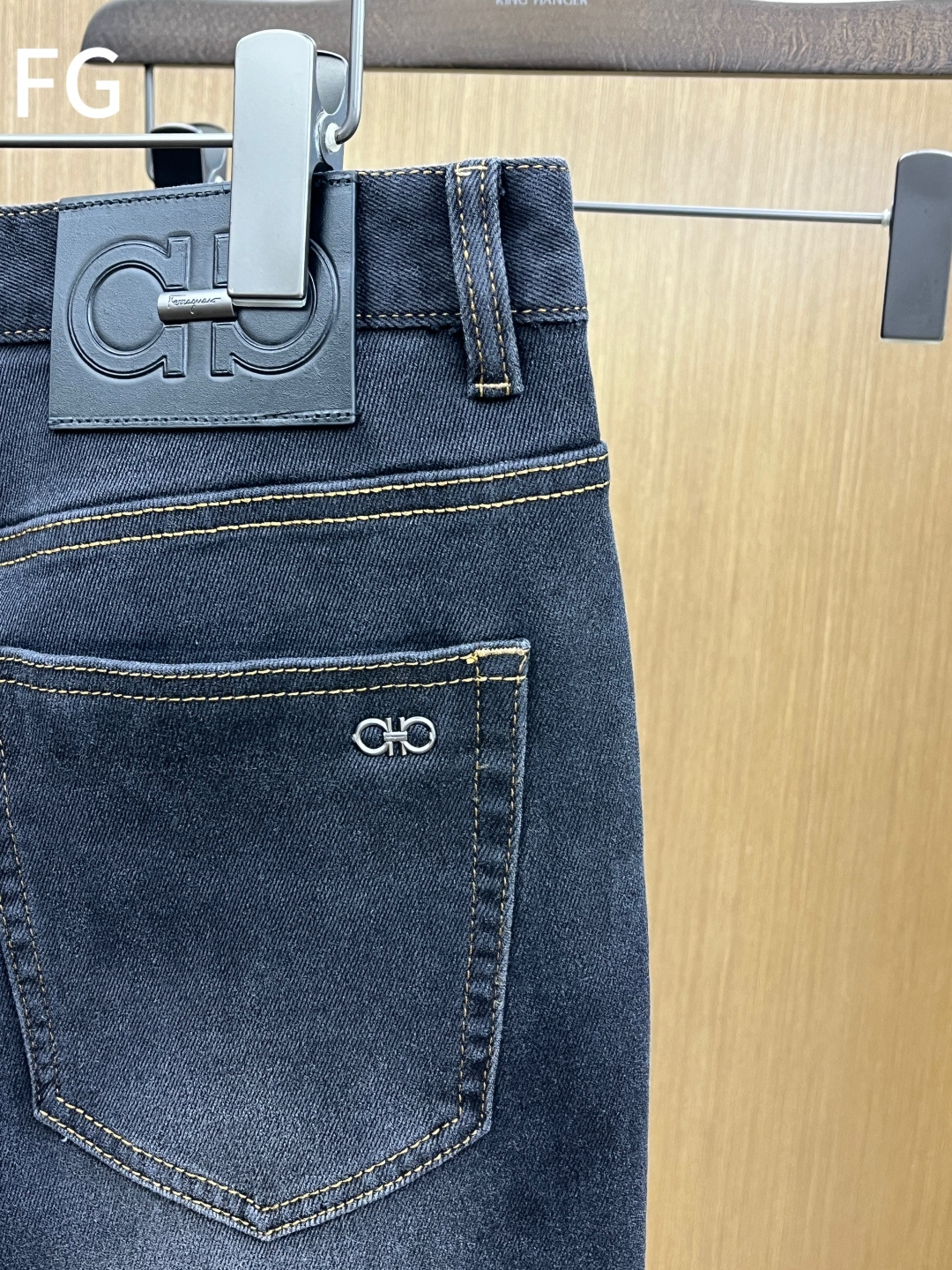 秋冬 FG 🔥🔥秋冬新品休闲牛仔裤 官网同步发售，裤身工艺设计，进口客供辅料、面料定制，代工厂出品免检！