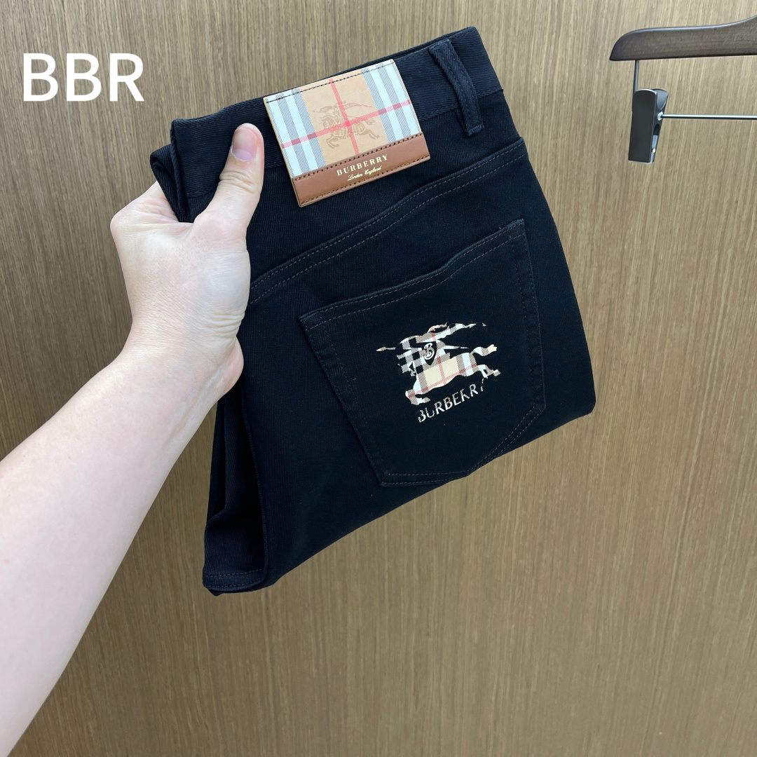 秋冬 BBR 🔥🔥秋冬新品休闲牛仔裤 官网同步发售，裤身工艺设计，进口客供辅料、面料定制，代工厂出品免检